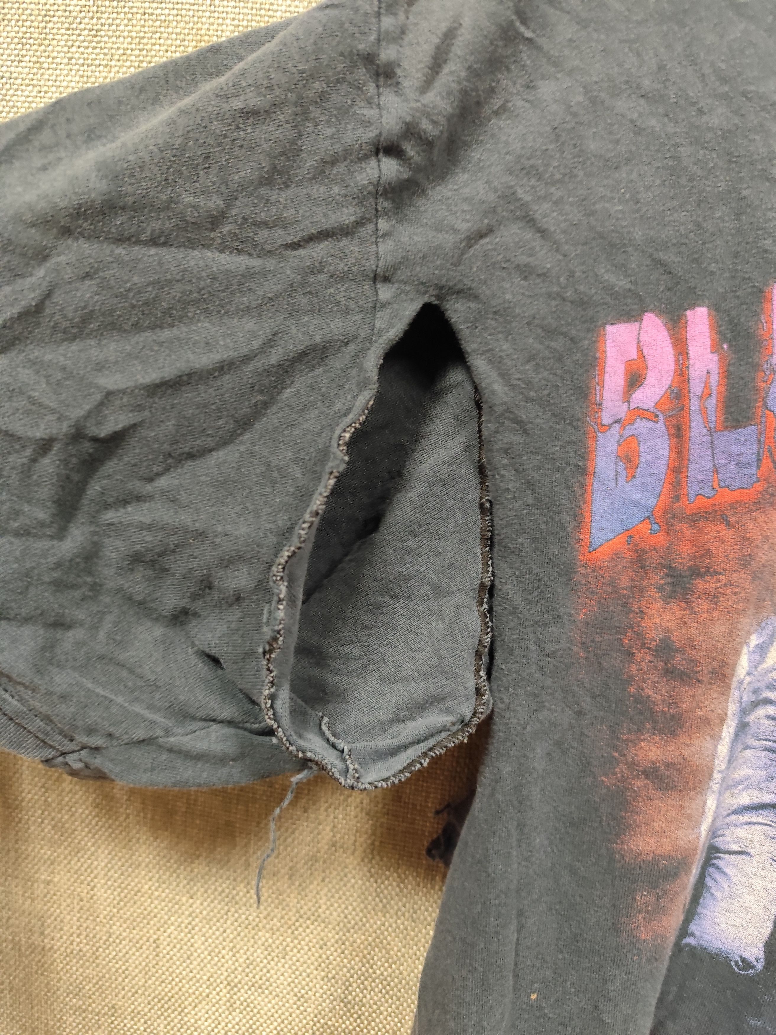 Black Sabbath Vintage 2001 t shirt band black sabbath distressed Size US L / EU 52-54 / 3 - 7 Thumbnail