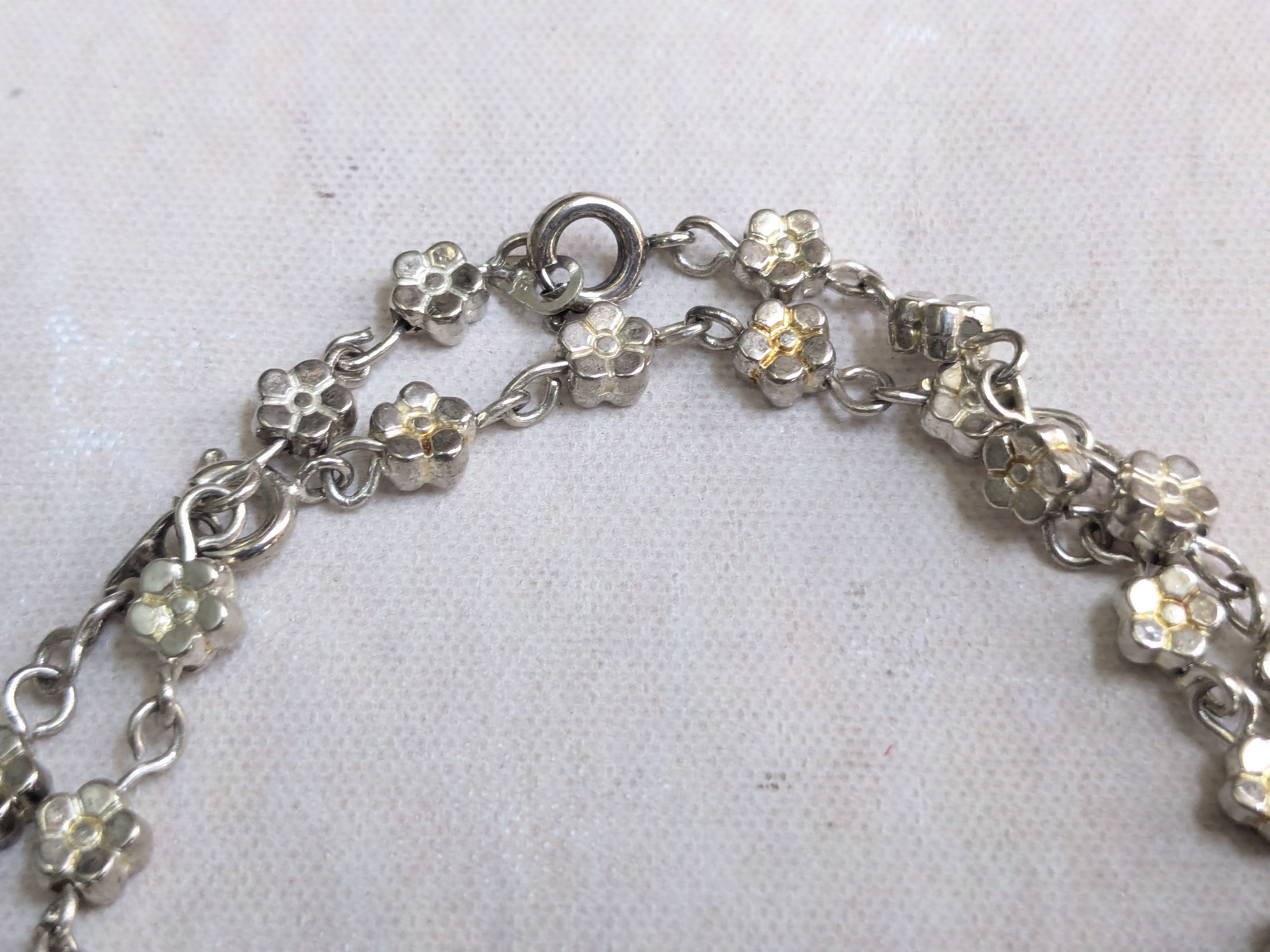 Jewelry Silver Necklace Flowers Floral 15" Y2K Cute Size ONE SIZE - 3 Thumbnail