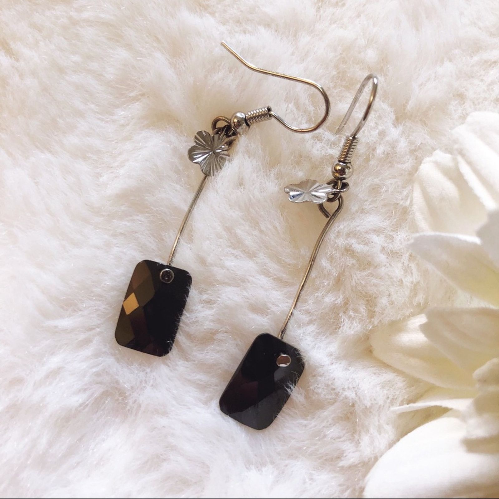 Other Silver Black Dazzle Earrings Size ONE SIZE - 2 Thumbnail