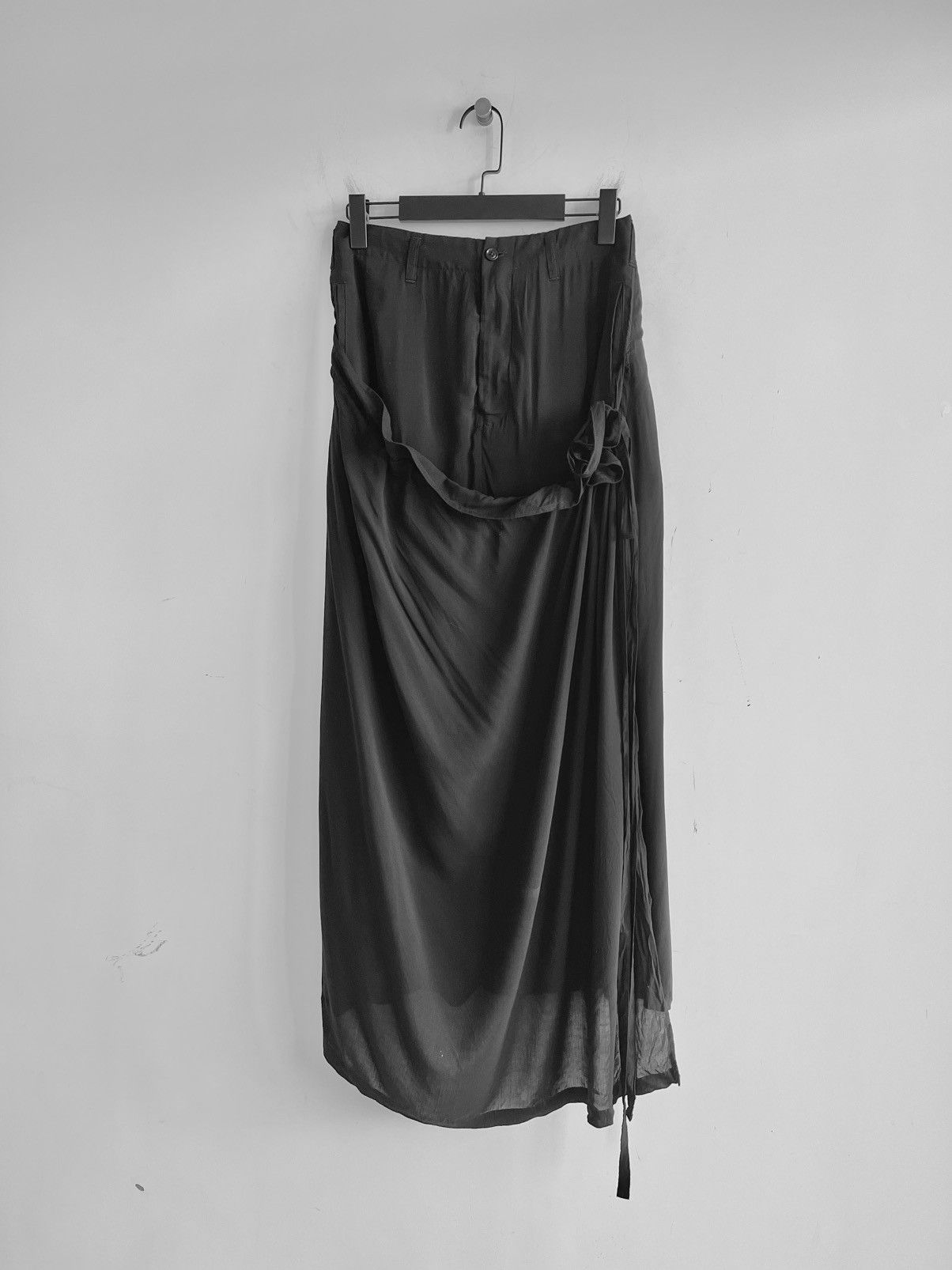 Yohji Yamamoto Yohji Yamamoto Pour Homme - Rayon Front Gathered Skirt Size US 30 / EU 46 - 1 Thumbnail