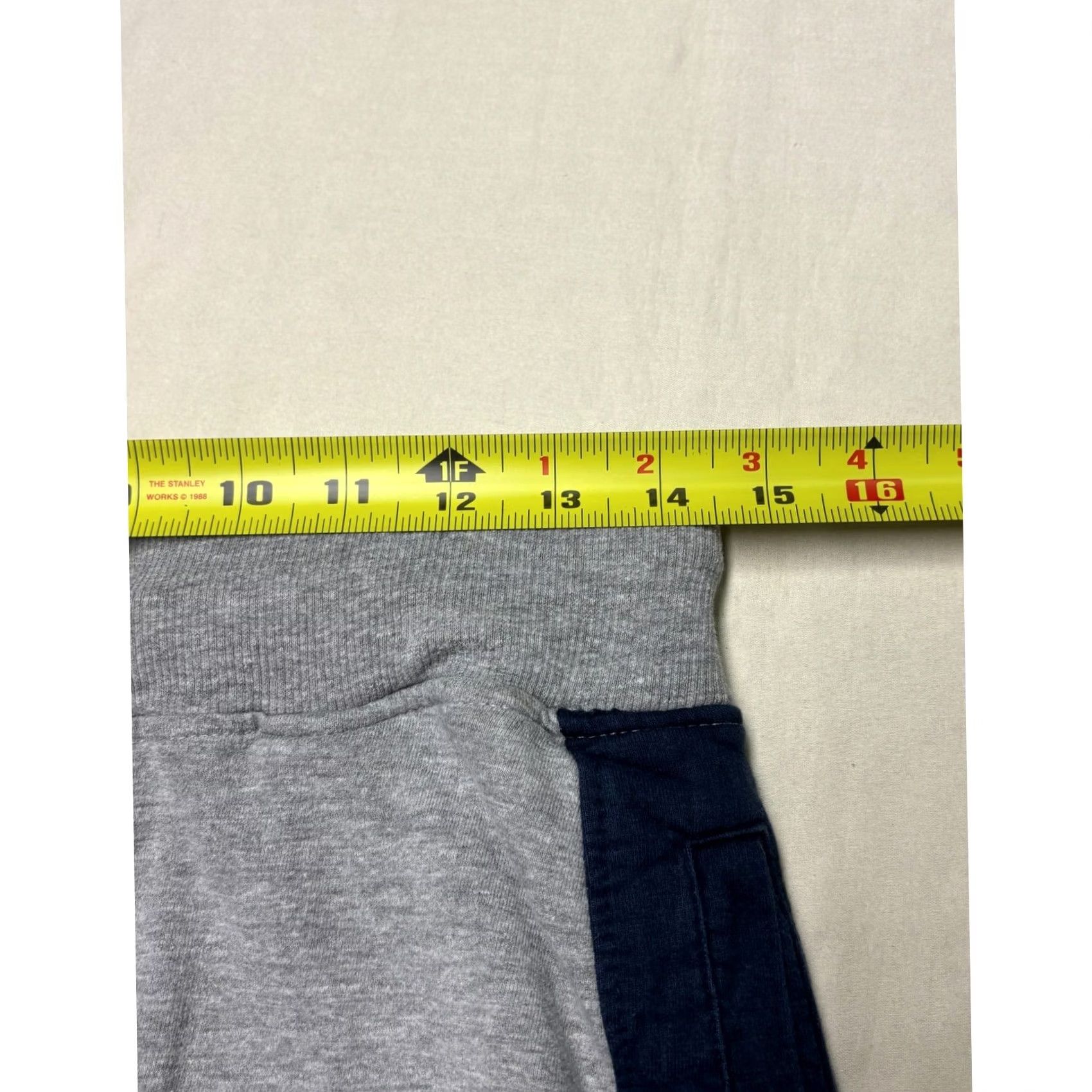 Rocawear Rocawear Mens Joggers Gray Colorblock Sweatpants L 30x31 Zip Leg Openings Hem Athletic Casual Pants Sweatpants Size US 33 - 6 Thumbnail