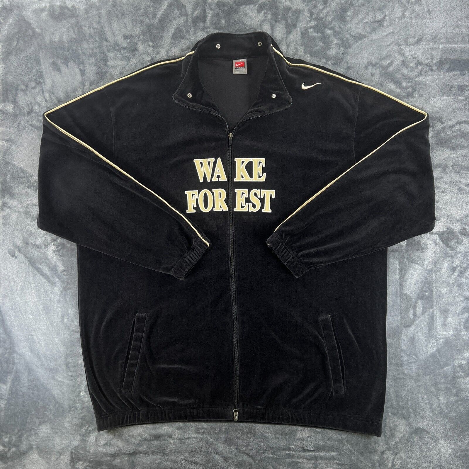 Nike Nike Team Vintage Player Issued Team Jacket Wake Forest Demo Size US XXL / EU 58 / 5 - 2 Thumbnail