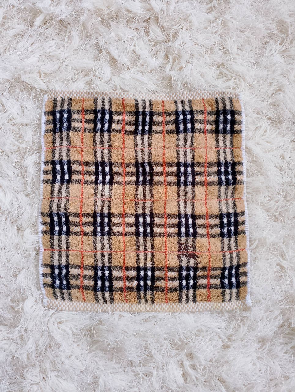 Burberry Vintage BURBERRY London Gold Nova Checkered Hand Face Towel Size ONE SIZE - 1 Thumbnail