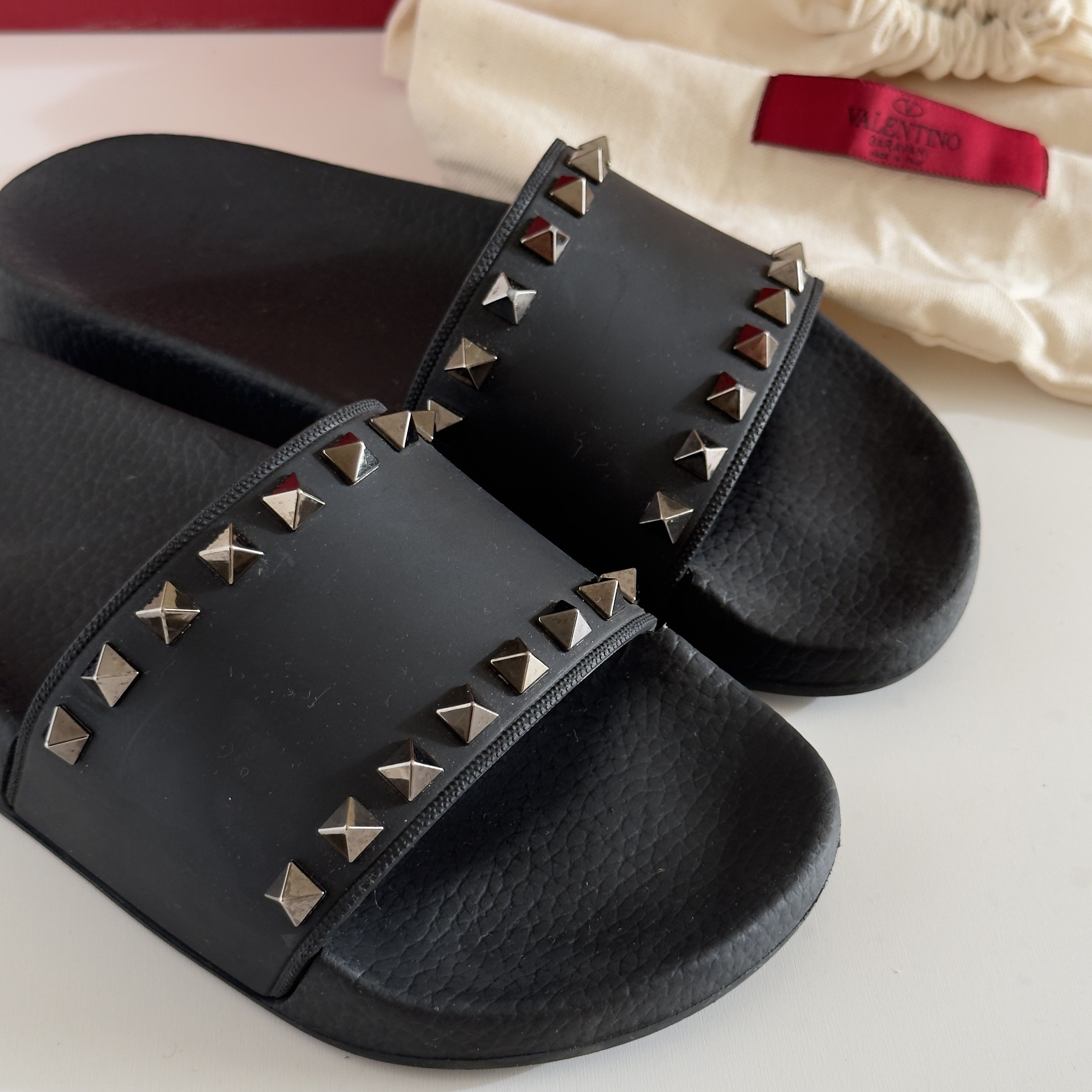 Valentino Valentino Rockstud Rubber Pool Slide Sandal Women's sz US 6 Size US 6 / IT 36 - 2 Thumbnail