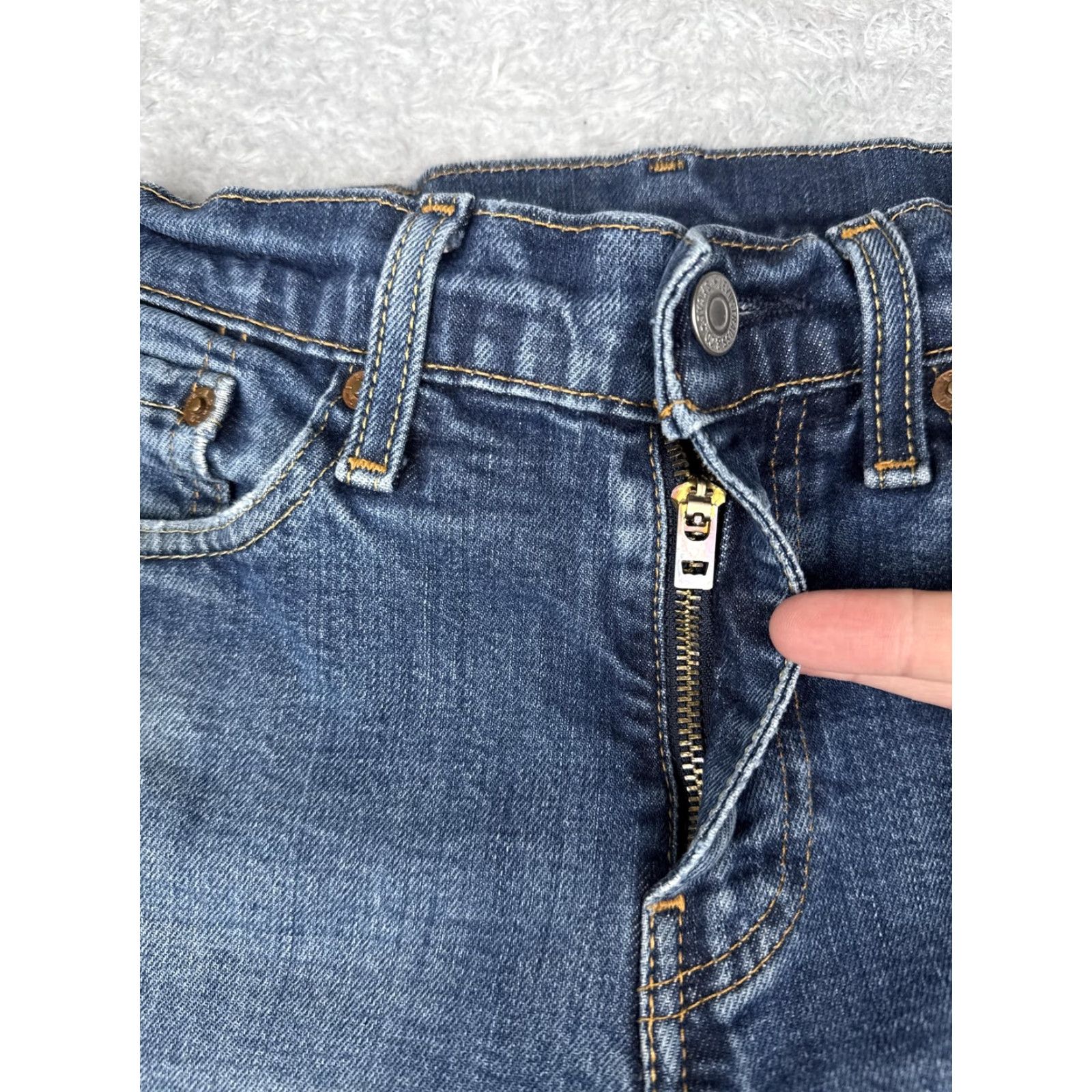 Levi's Levi's 511 Jeans Mens 29x30 Slim Fit Distressed Blue Denim Stretch 5-Pocket Zip Fly Casual Modern Adult Mens Size US 29 - 5 Thumbnail