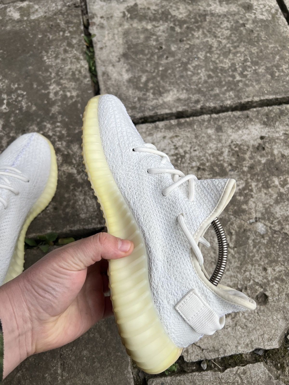 Adidas Adidas Yeezy Boost 350 V2 Cream Triple White Size US 8.5 / EU 41-42 - 5 Thumbnail
