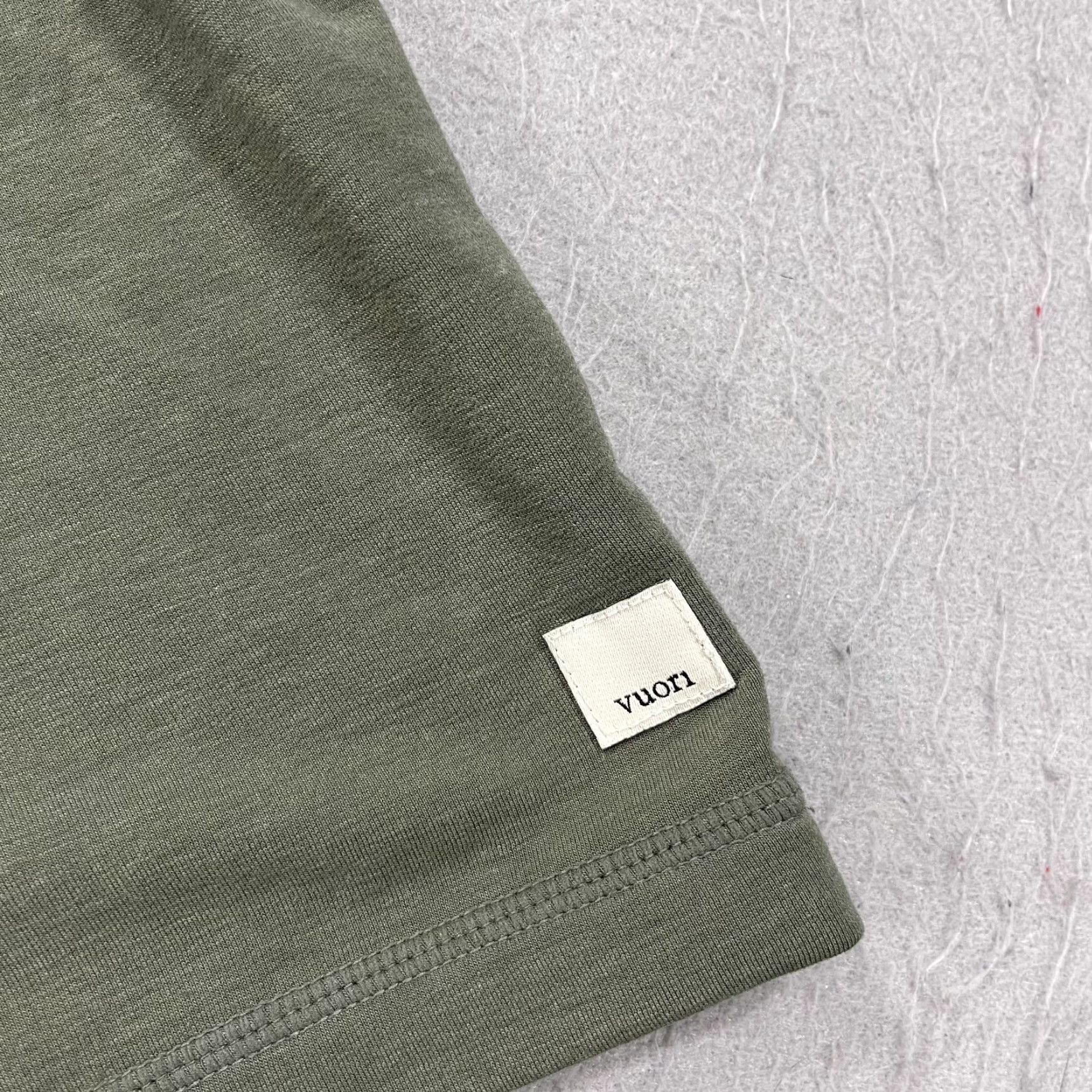Vuori Vuori Shirt Mens 2XL Green Henley Long Sleeve Button Casual Pullover Solid Size US XXL / EU 58 / 5 - 3 Thumbnail
