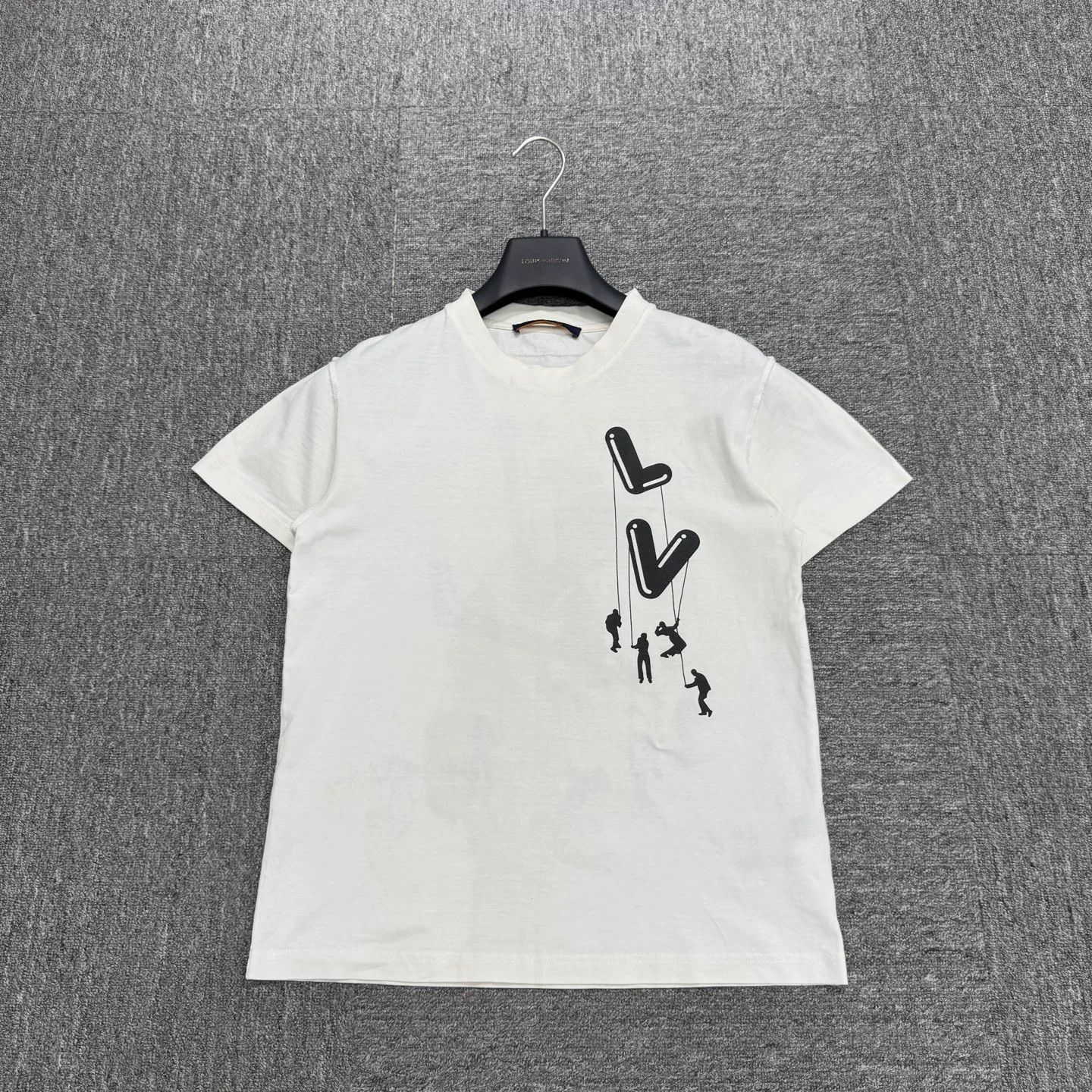 Louis Vuitton Louis Vuitton Paratrooper Short Sleeve Size US S / EU 44-46 / 1 - 1 Thumbnail