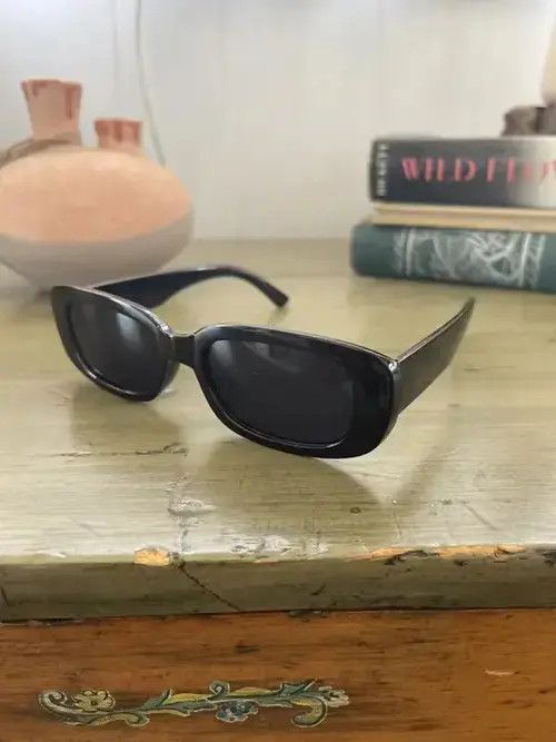 Vintage Y2K Sunglasses Size ONE SIZE - 4 Thumbnail