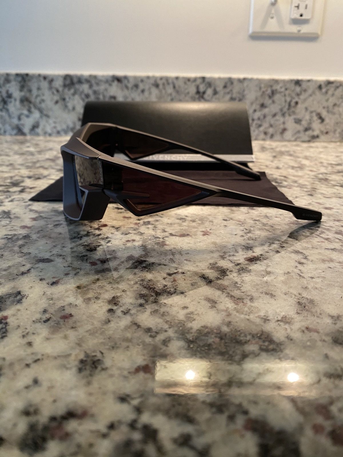 Givenchy Givenchy Giv Cut Glasses Size ONE SIZE - 2 Thumbnail