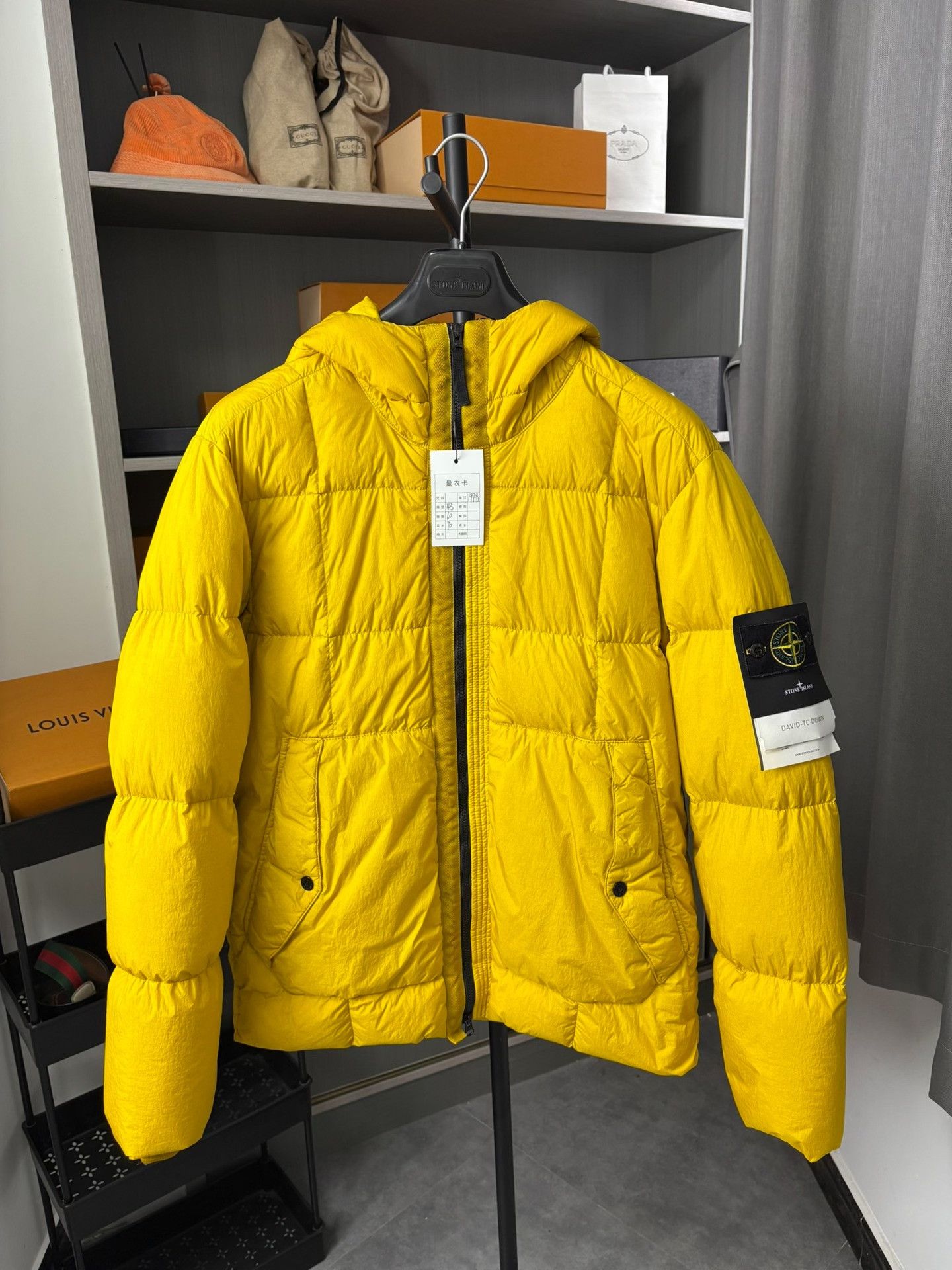 Stone Island Stone Island Down Yellow Heavy Coat XL Men Size US XL / EU 56 / 4 - 1 Thumbnail