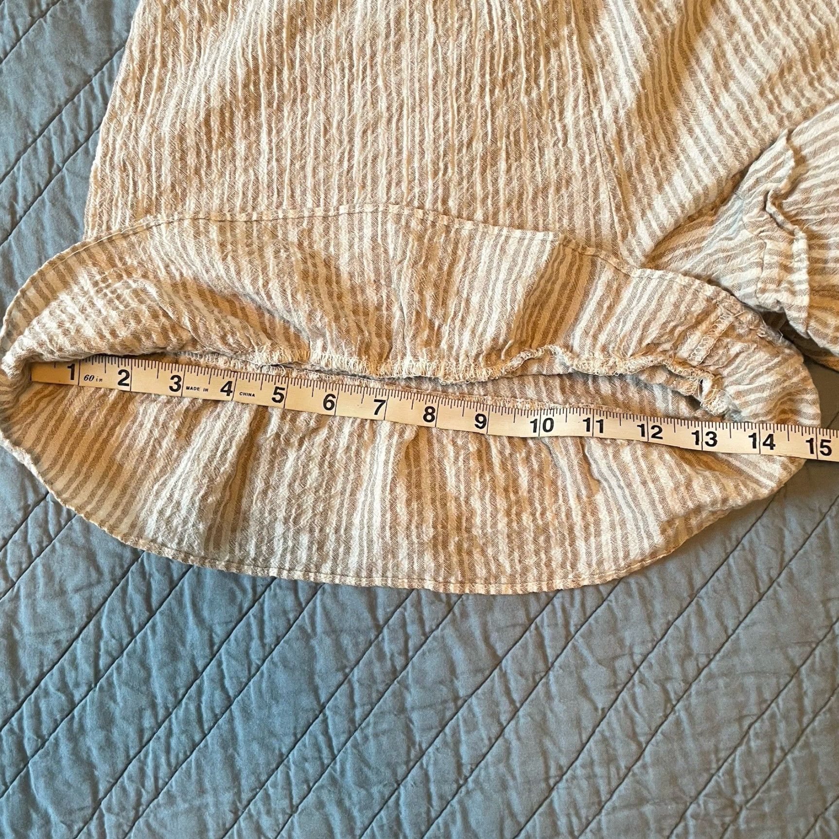 Vintage UMGEE Breezy Linen Blend Elastic Waist Shorts L Cream Beige Striped Ruffle Hem Mom Fit Women Casual Summer 3.5in Inseam Age Regular Size 36" / US 14 / IT 50 - 6 Thumbnail