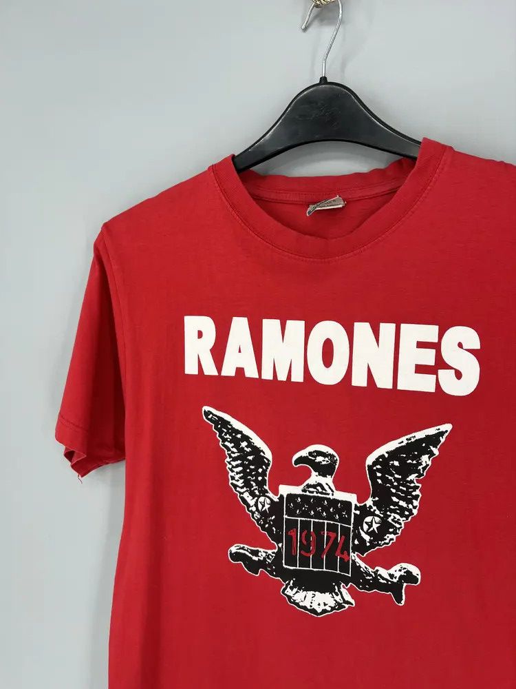 Band Tees Vintage Y2K Punk Rock Ramones Band Tee T Shirt Size US S / EU 44-46 / 1 - 6 Thumbnail