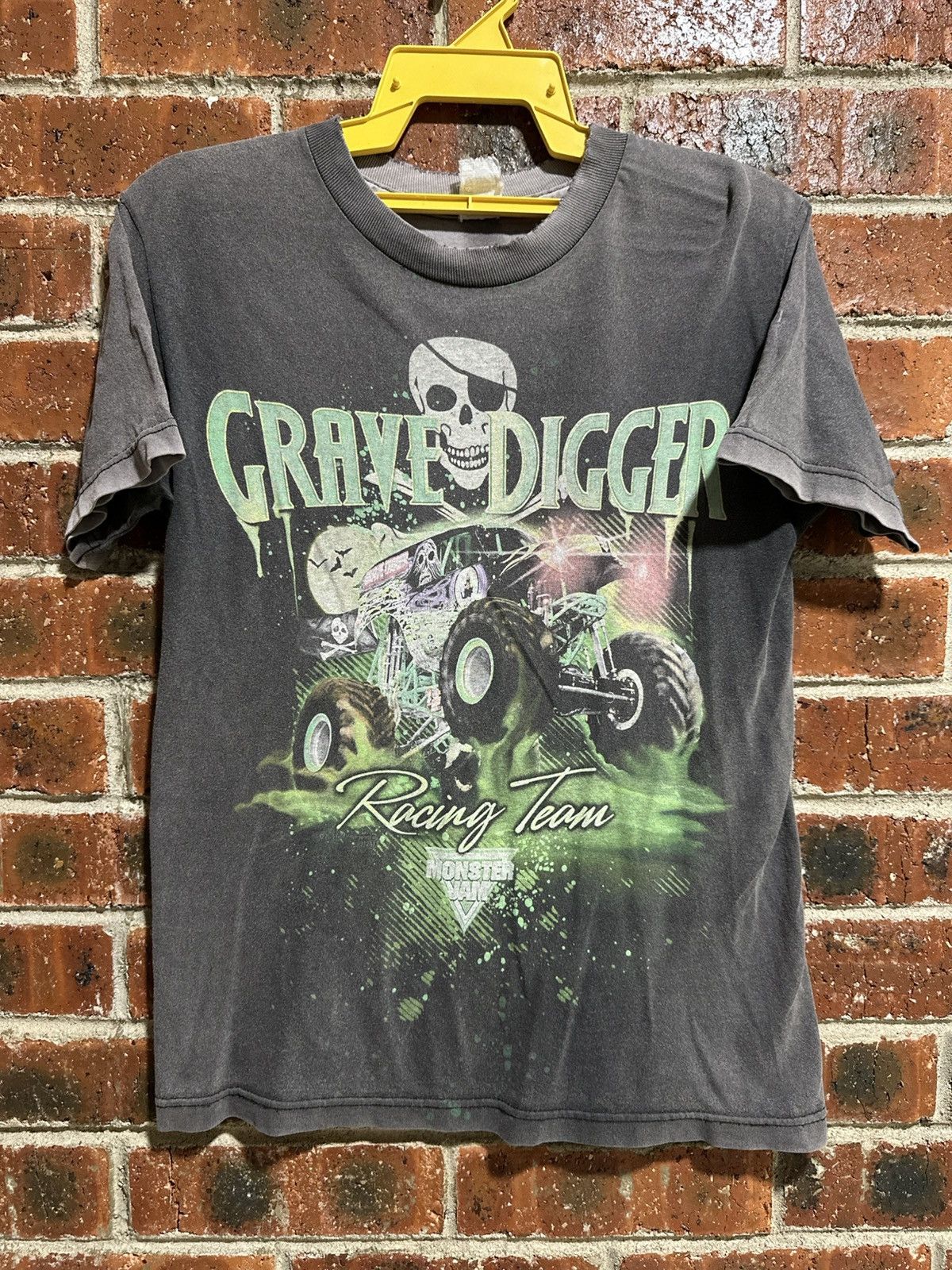 Sears Thrashed Grave Digger Monster Jam Sun Faded Tee Size US S / EU 44-46 / 1 - 1 Thumbnail