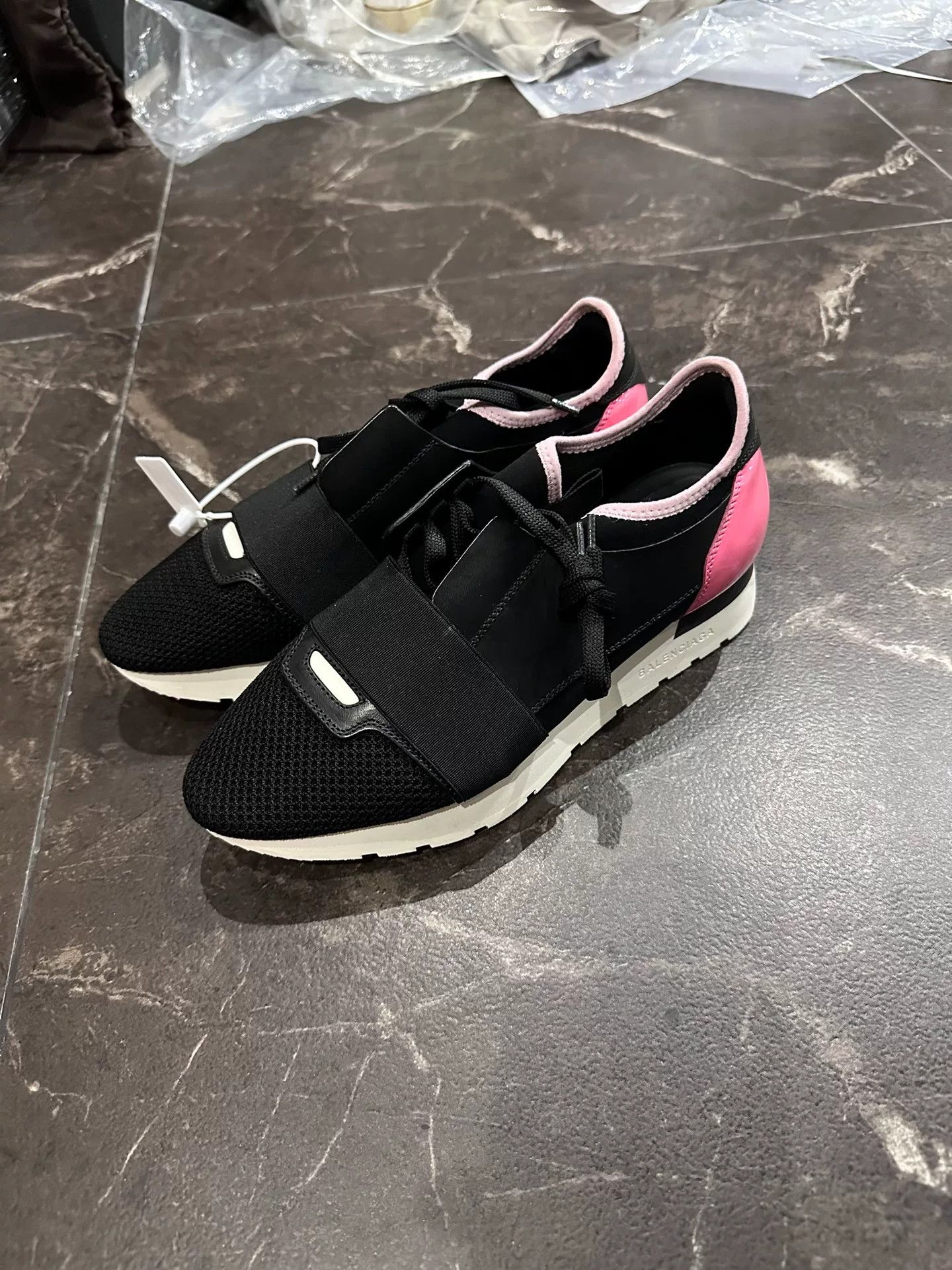 Balenciaga Women's Balenciaga Runner Sneakers Size US 7 / IT 37 - 1 Thumbnail