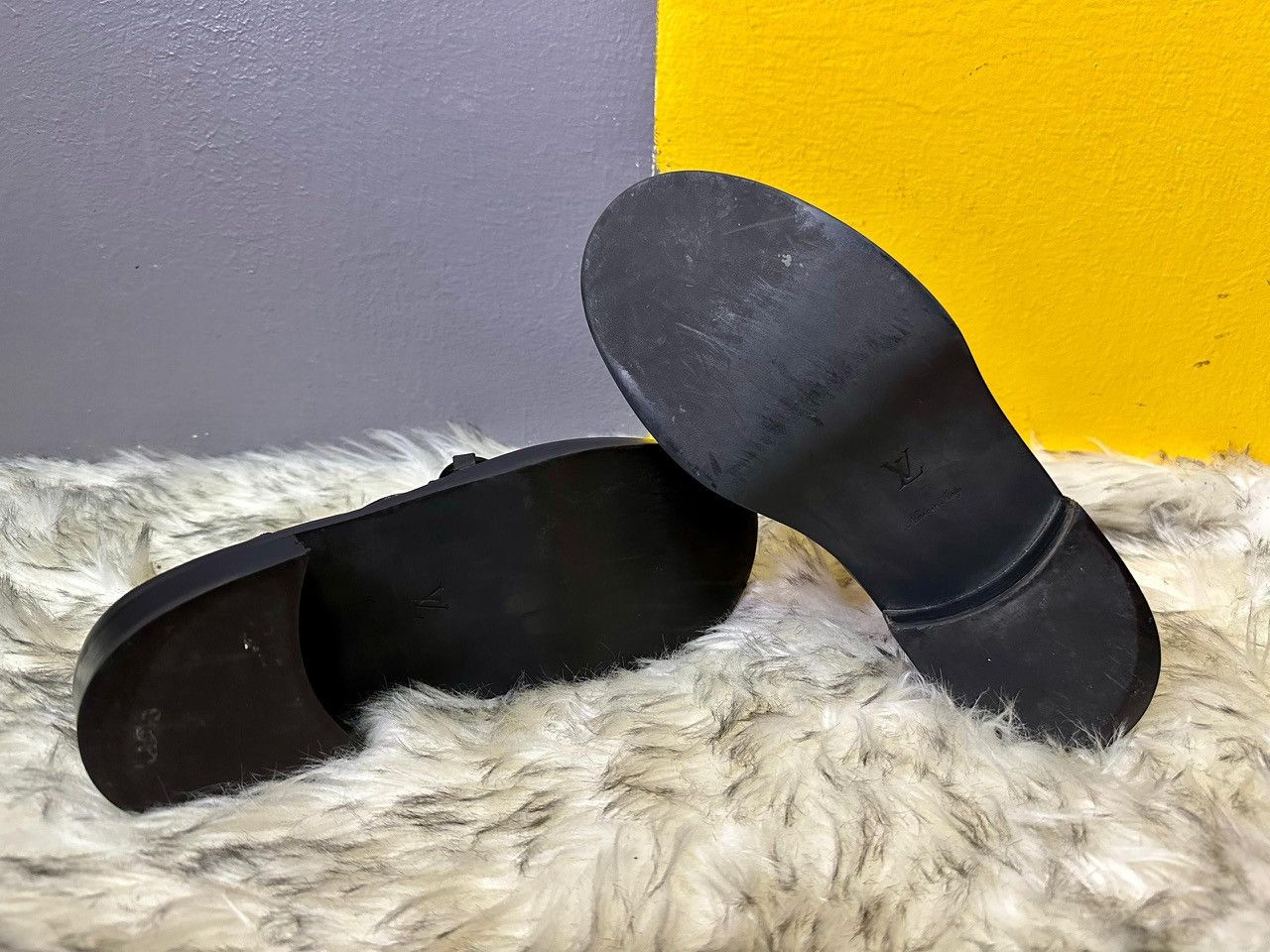 Louis Vuitton Authentic Louis Vuitton Oversized Chain Academy Flat Loafers Size US 6.5 / IT 36.5 - 5 Thumbnail