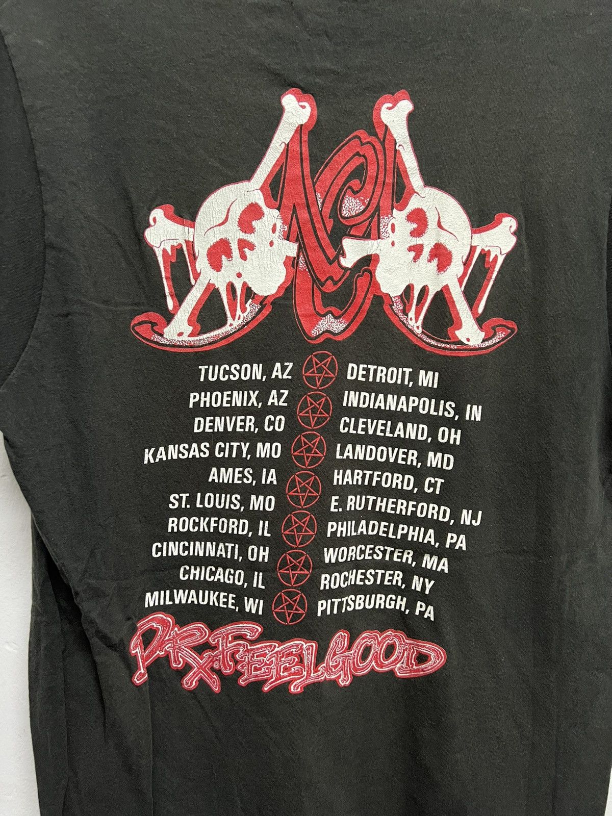 Band Tees × Vintage Vintage 80’s Dr Feel Good Tour Band Tee Size US M / EU 48-50 / 2 - 5 Thumbnail