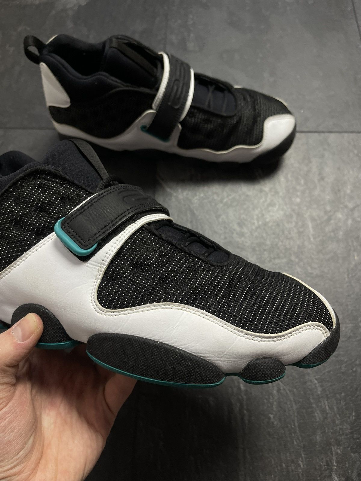 Streetwear Air Jordan Black Cat Retro Black Turbo Green White Size US 8.5 / EU 41-42 - 4 Thumbnail