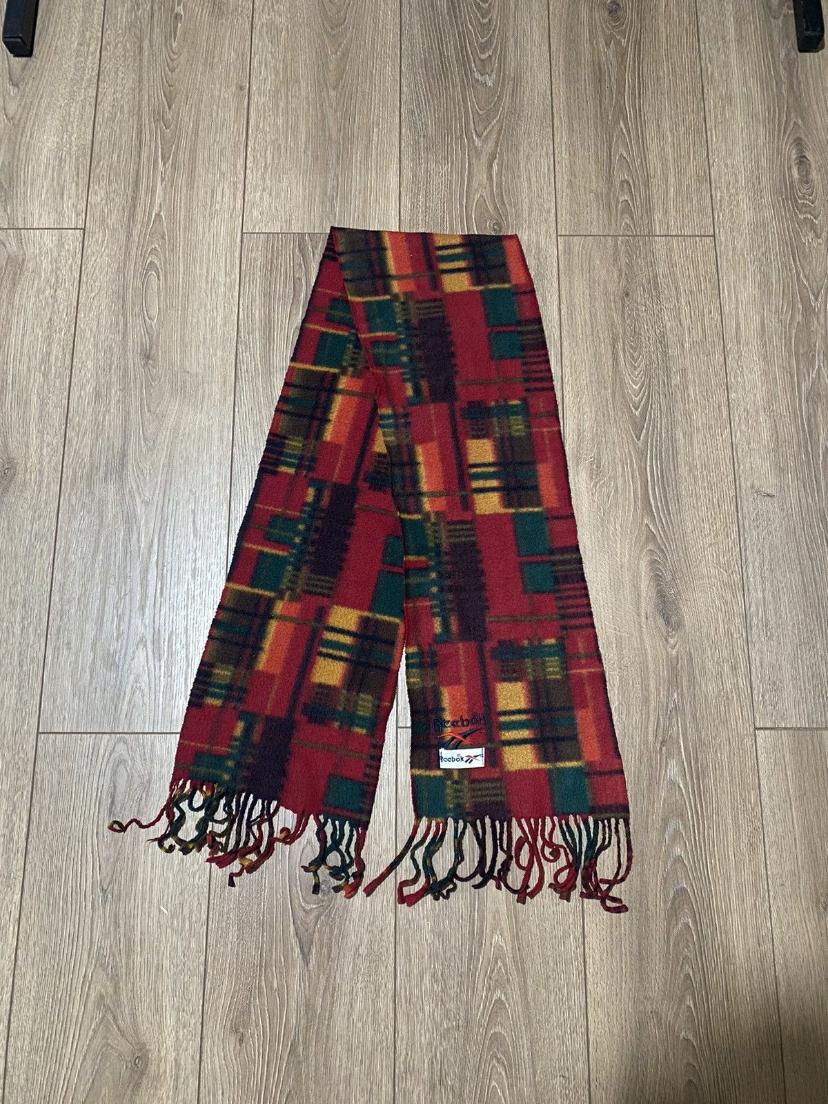 Reebok Vintage Rare Reebok Archival sportswear Scarf Size ONE SIZE - 5 Thumbnail
