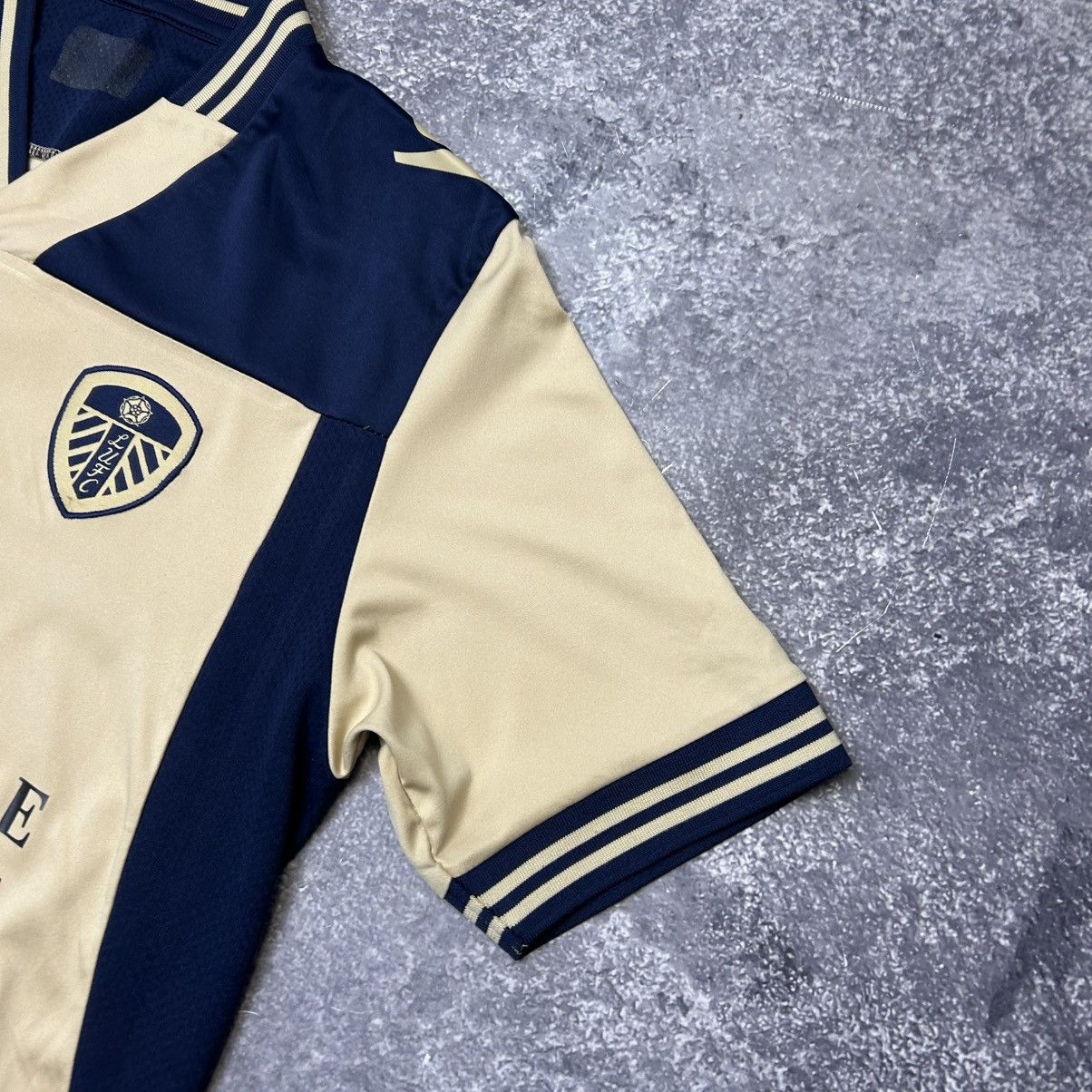 Macron Vintage Macron FC Leedc United 2000s home soccer jersey Size US L / EU 52-54 / 3 - 5 Thumbnail