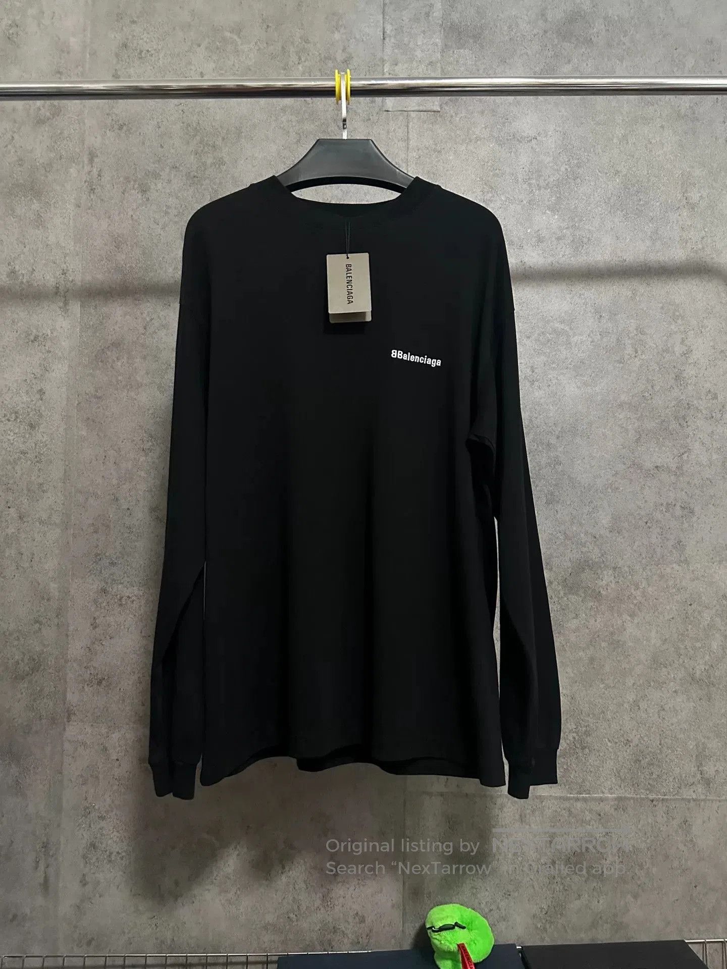 Balenciaga black balenciaga embroidered long sleeve t-shirt. Size US XS / EU 42 / 0 - 1 Thumbnail
