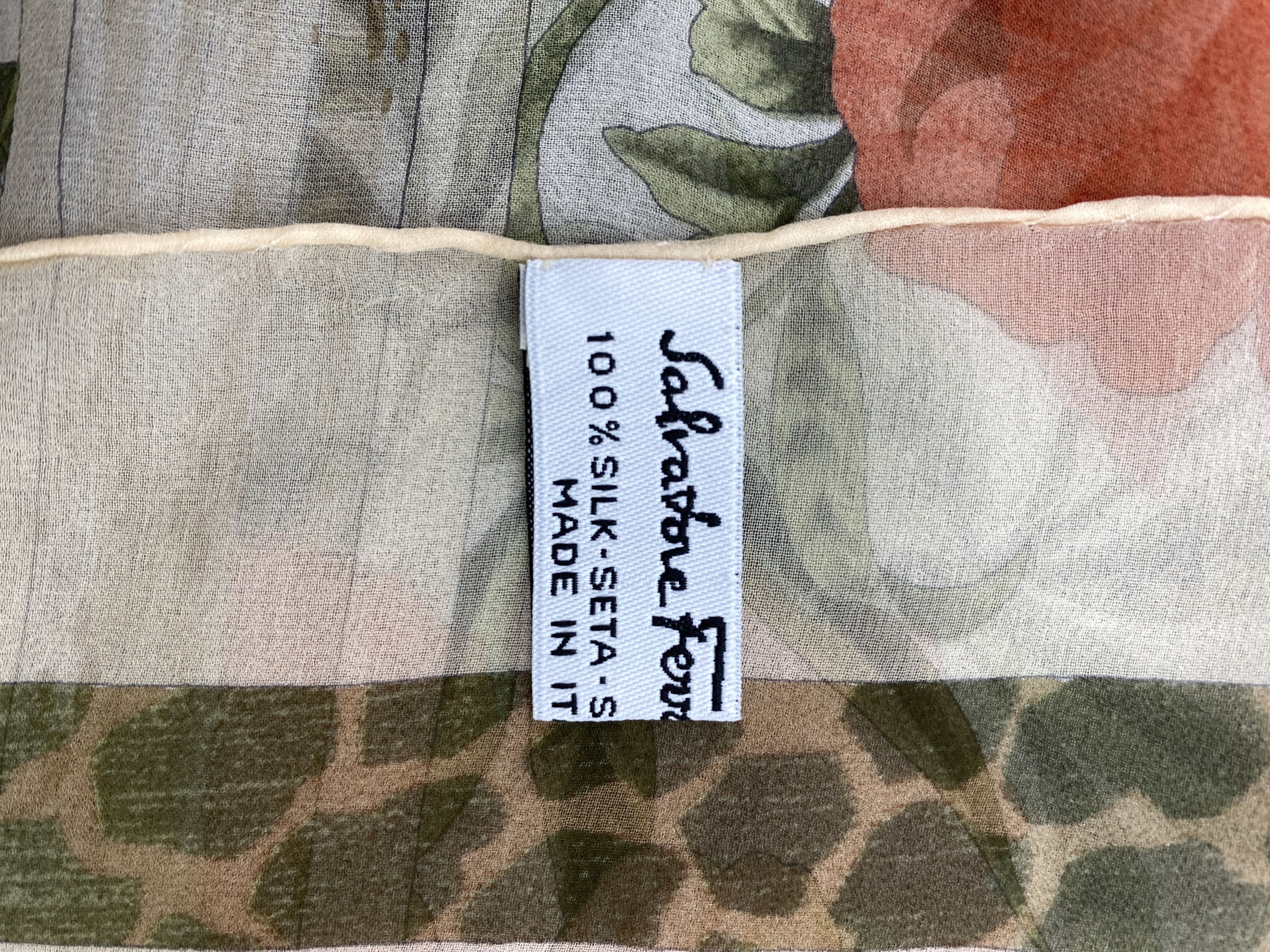 Salvatore Ferragamo × Vintage Salvatore Ferragamo Silk Scarf / Foulards / Babushka SN0018 Size ONE SIZE - 8 Thumbnail