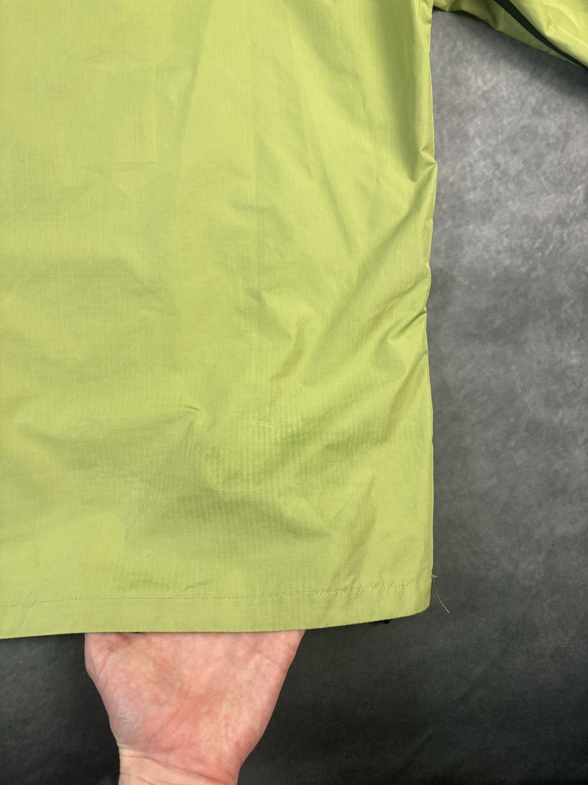 Mountain Equipment Company × Vintage S/S 2001 Mountain Equipment Co-op Kestrel Anorak Vintage MEC Size US M / EU 48-50 / 2 - 14 Thumbnail