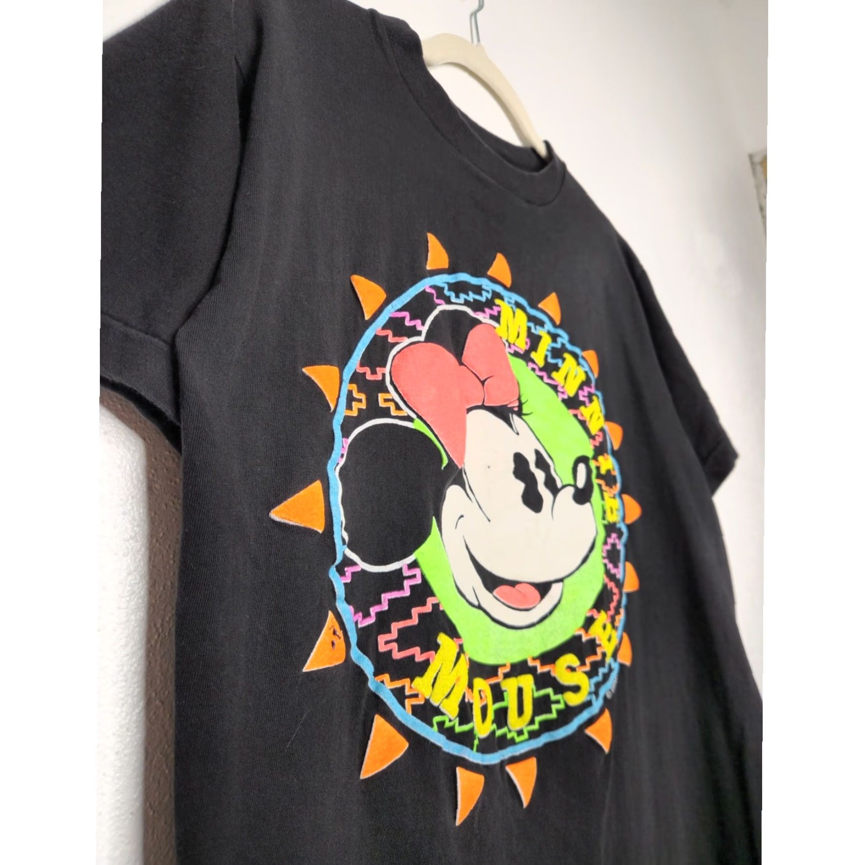 Disney VINTAGE Minnie Mouse Puff Print Shirt Black Disney 90s Single Stitch Men M Neon Art Boys Girls Womens Mens Size US M / EU 48-50 / 2 - 4 Thumbnail