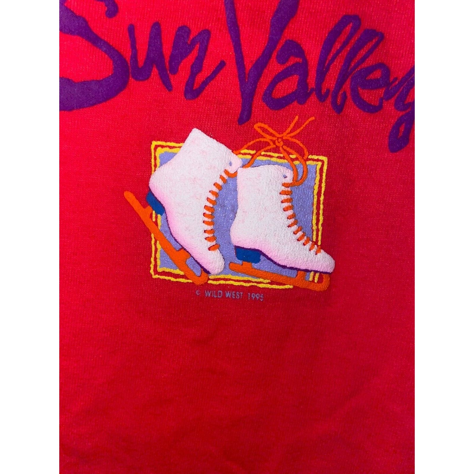Vintage Vintage Ice Skate Shirt Sun Valley Red Tee VTG 1990s 90s L Size US L / EU 52-54 / 3 - 4 Thumbnail
