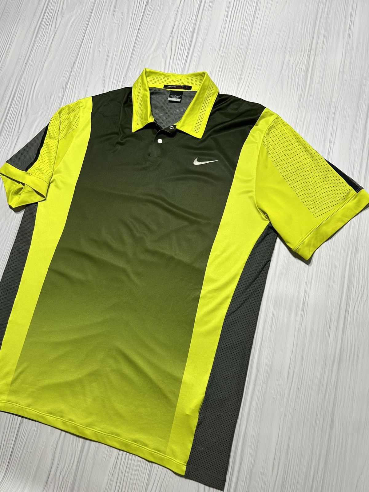 Nike × Tiger Woods Rare! Nike TW Tiger Woods Perforated Panel Polo Shirt Size US L / EU 52-54 / 3 - 2 Thumbnail
