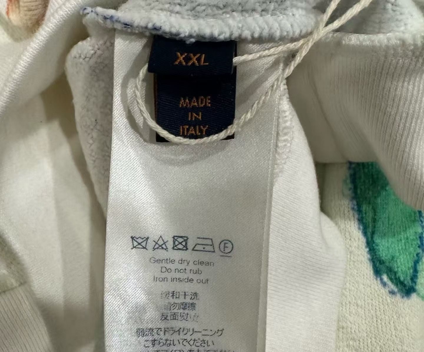 Louis Vuitton Louis Vuitton Watercolor Pattern Sweatshirt Size US XXL / EU 58 / 5 - 3 Thumbnail