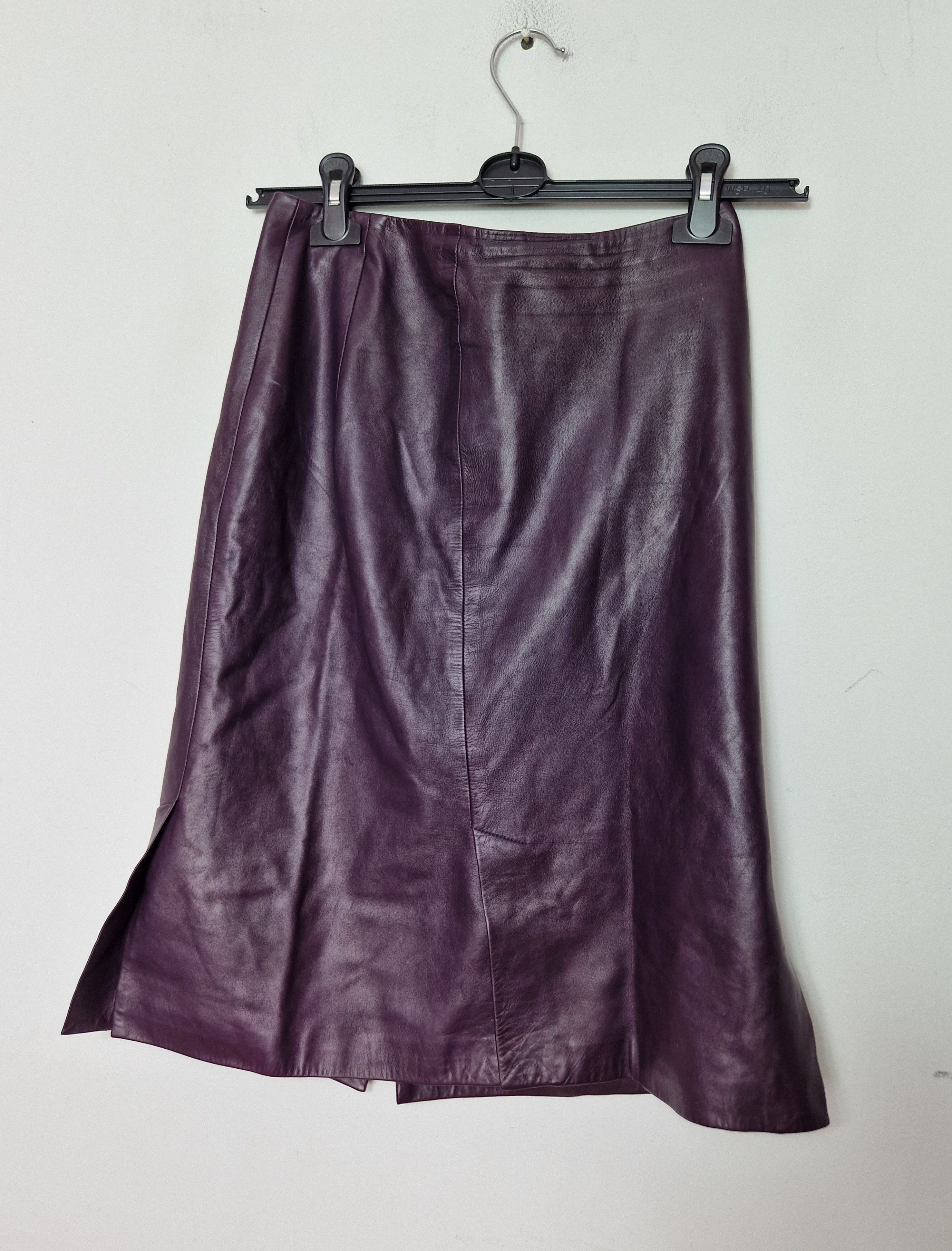 Prada Prada vintage leather skirt Size 30" / US 8 / IT 44 - 8 Thumbnail