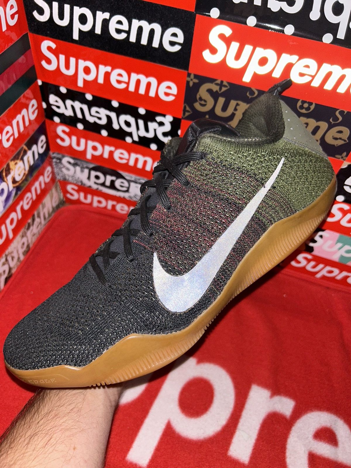 Nike Nike Kobe 11 Elite Low 4KB ‘Black Horse’ 824463-063 size 13 Size US 13 / EU 46 - 7 Thumbnail