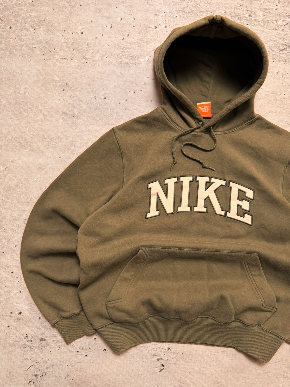 Nike × Vintage NIKE VINTAGE CENTER LOGO OVERSIZE BOXY HOODIE Size US M / EU 48-50 / 2 - 2 Thumbnail