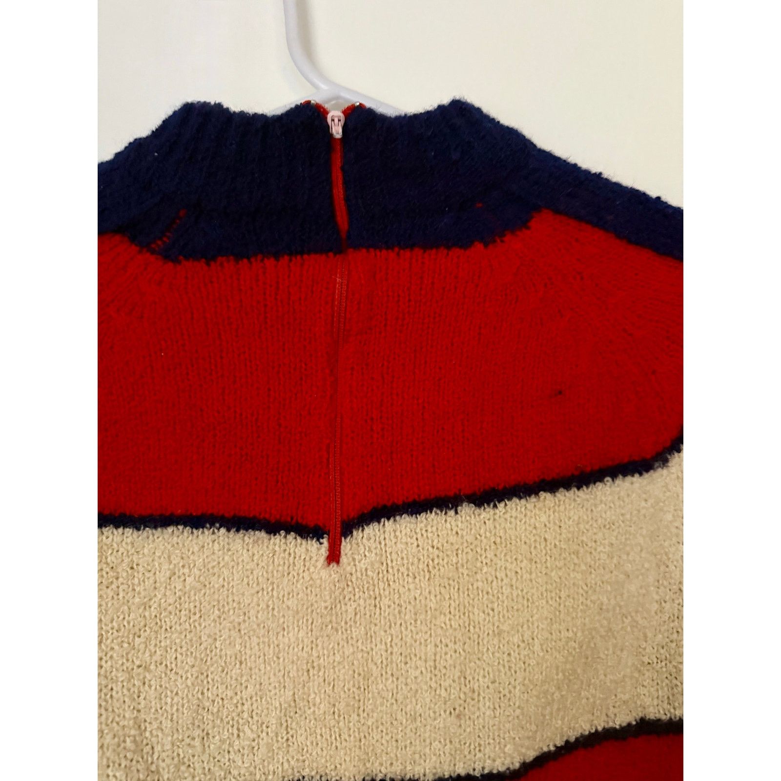 Vintage Vintage 60s Fully Fashioned Blue Red Knit Wool Sweater Small Size S / US 4 / IT 40 - 4 Thumbnail