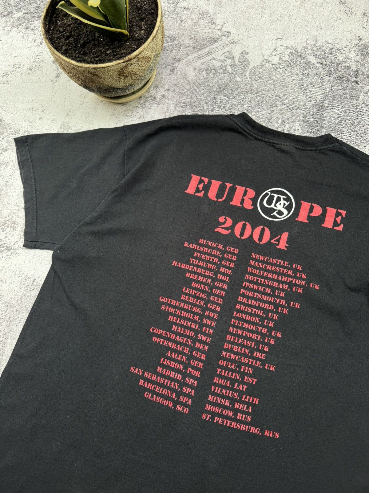 Band Tees Vintage 2004 Whitesnake Band Merch Cartoon T Shirt 90S-OOS Size US XL / EU 56 / 4 - 12 Thumbnail