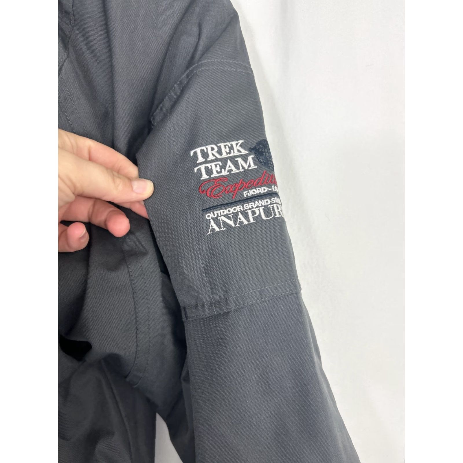 Equipment ANAPURNA Equipment Trek Team EXPEDITION Jacket Hooded Overcoat Large Gray Men L Outdoor Hiking Shirt? Size US L / EU 52-54 / 3 - 6 Thumbnail