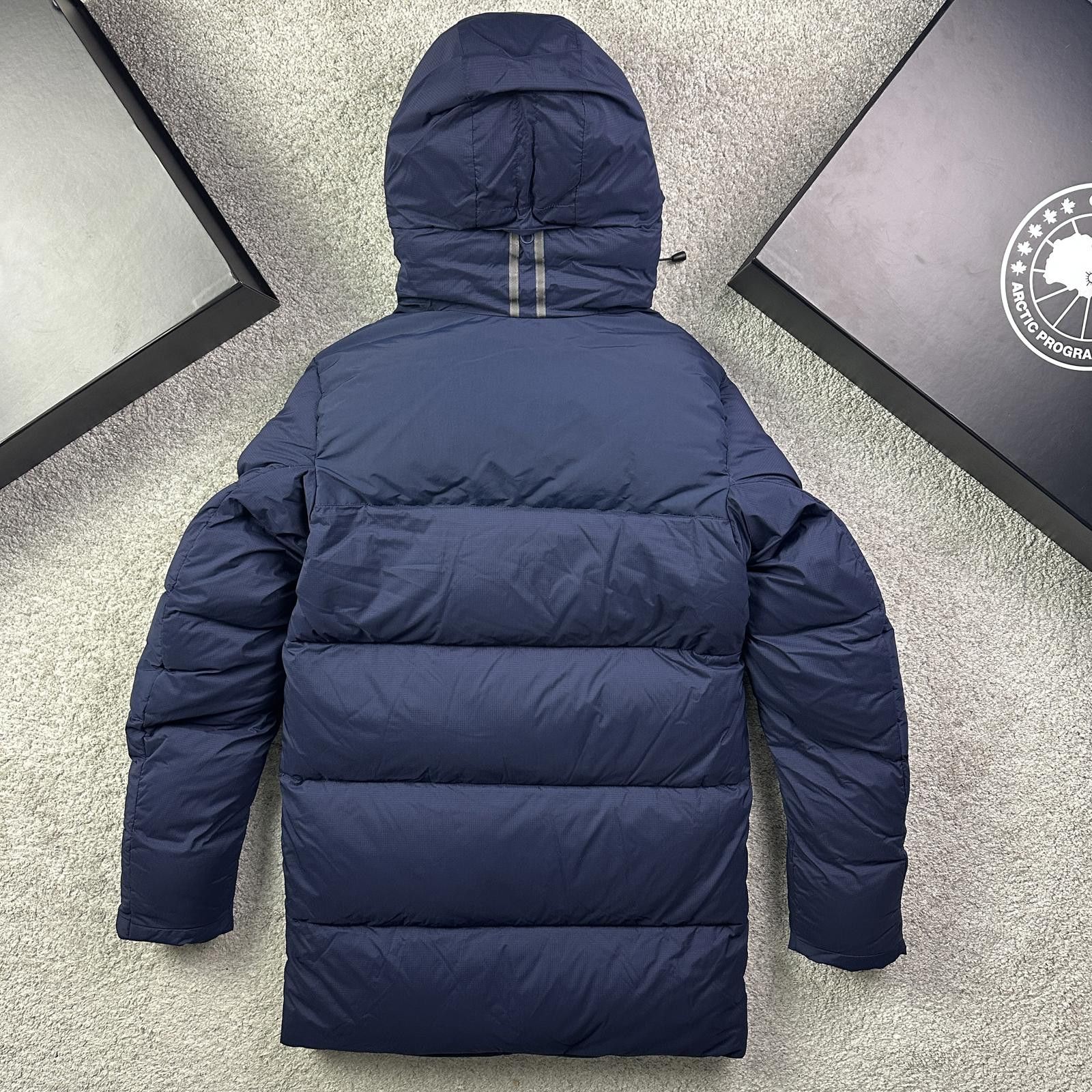 Canada Goose Canada Goose Armstrong Parka Size M Size US M / EU 48-50 / 2 - 3 Thumbnail
