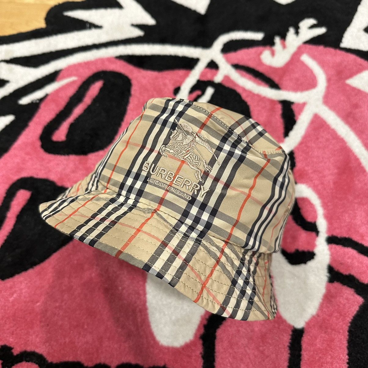 Burberry × Supreme Supreme Burberry bucket hat Sz M/L Size ONE SIZE - 5 Thumbnail