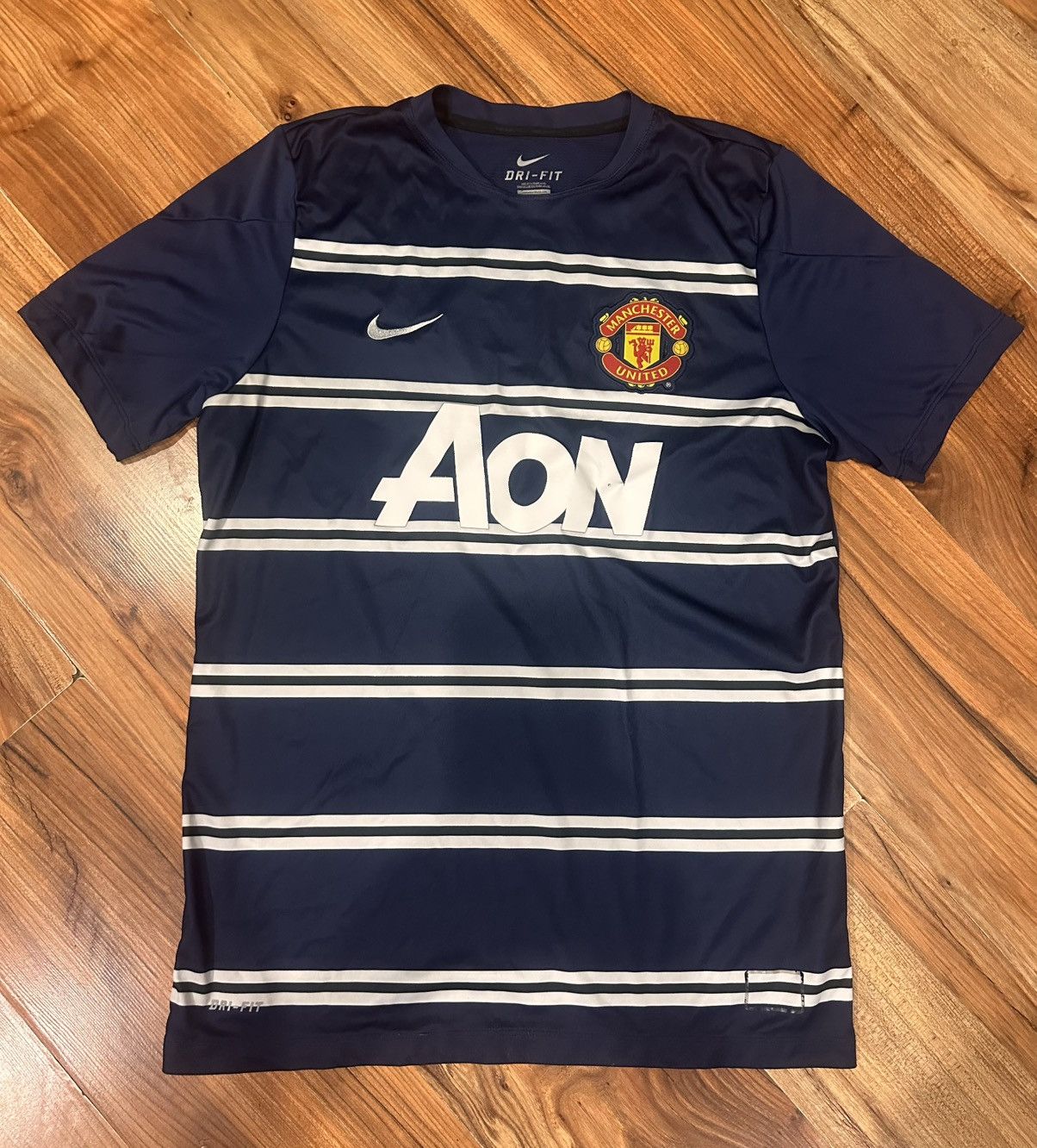 Nike Nike Manchester United 2011/13 Away Futbol/Soccer Jersey Size US L / EU 52-54 / 3 - 1 Thumbnail