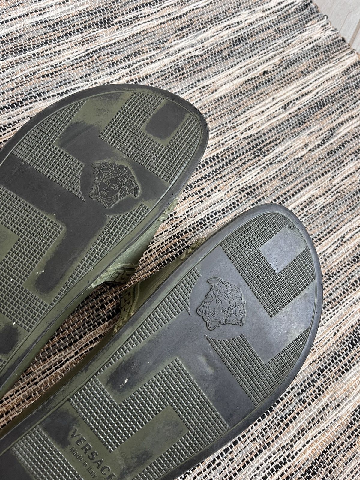 Versace VERSACE PALAZZO SLIDERS GREEN LUXURY MINIMALISTIC Size US 8 / EU 41 - 12 Thumbnail
