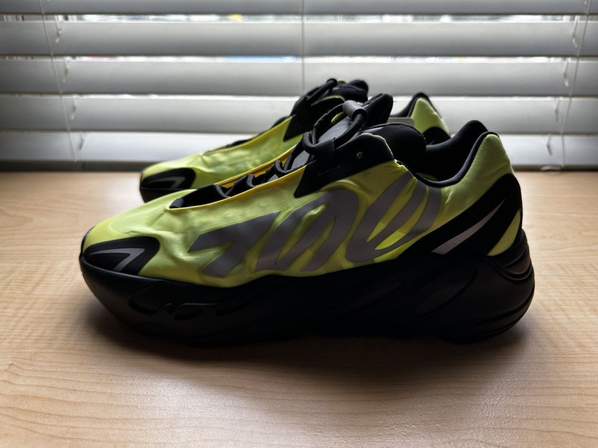 Adidas × Yeezy Yeezy 700 MNVN Phosphor Size US 10 / EU 43 - 1 Thumbnail