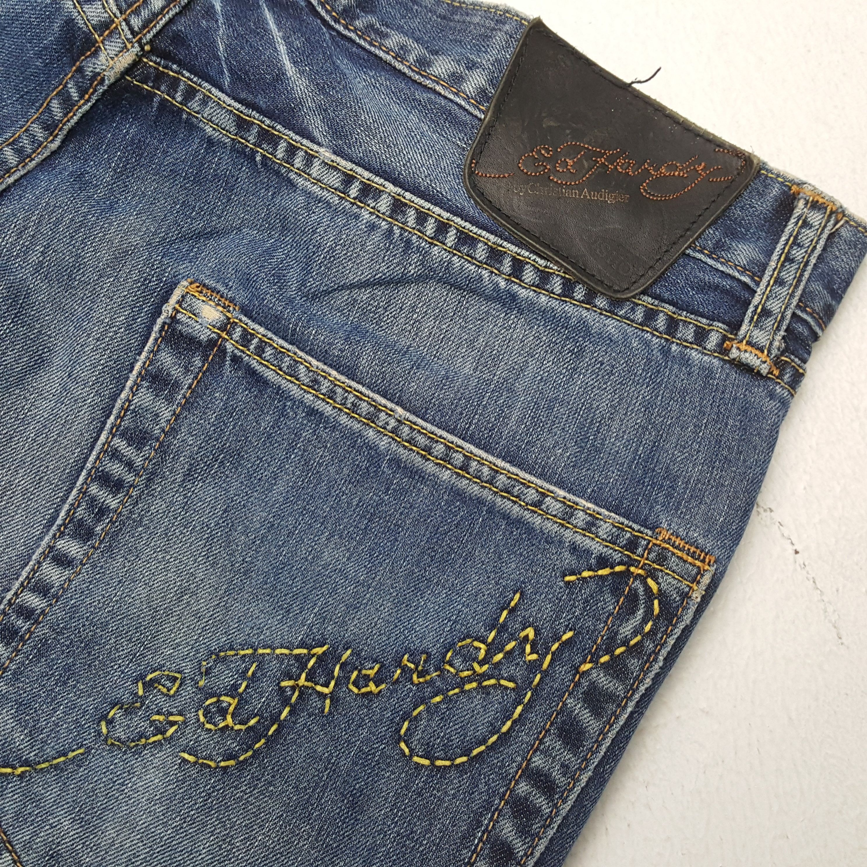 Christian Audigier × Ed Hardy × Vintage Vintage ED HARDY by CHRISTIAN AUDIGIER Designer Brand Jeans Size US 33 - 14 Thumbnail