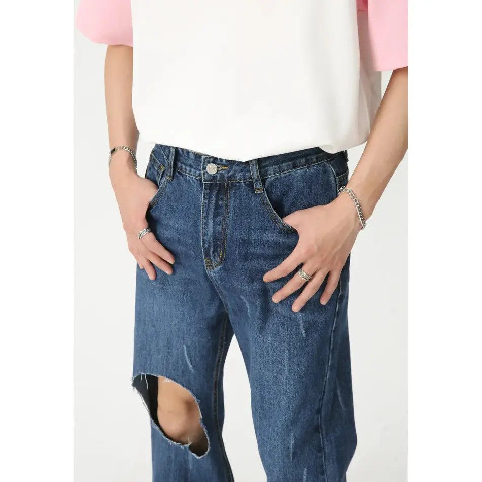 Japanese Brand Retro loose slightly flared jeans Size US 32 / EU 48 - 2 Thumbnail