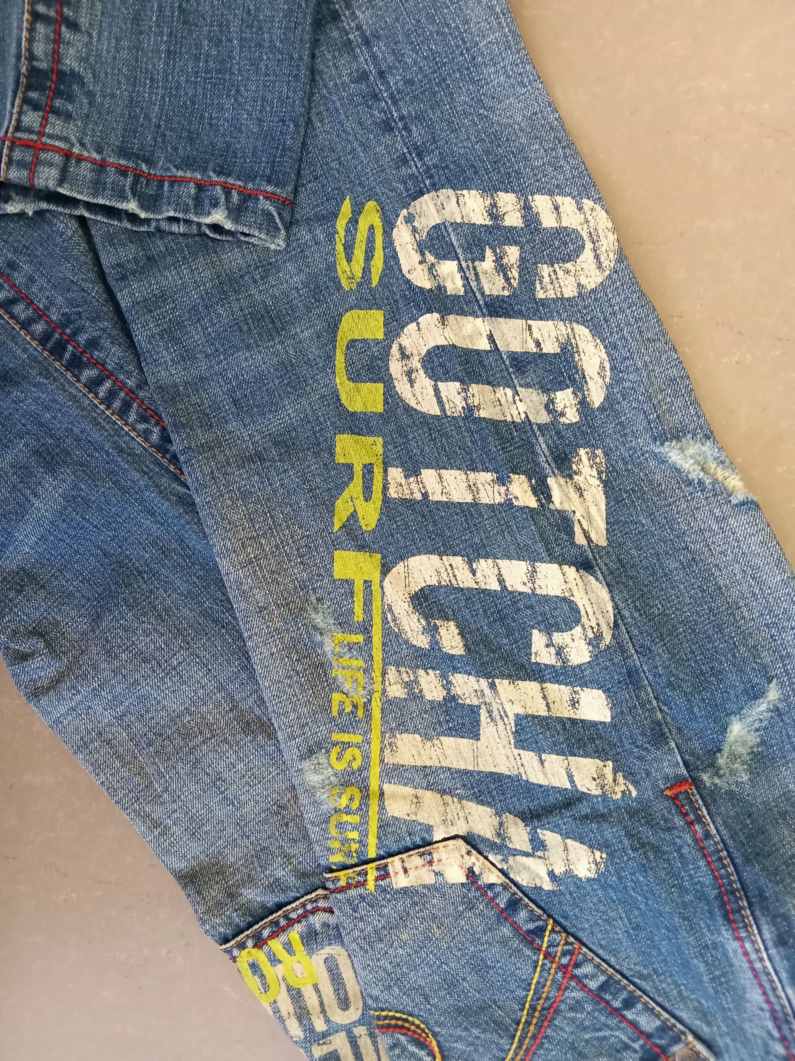 Gotcha Surfstyle Spell Out Distressed Jeans