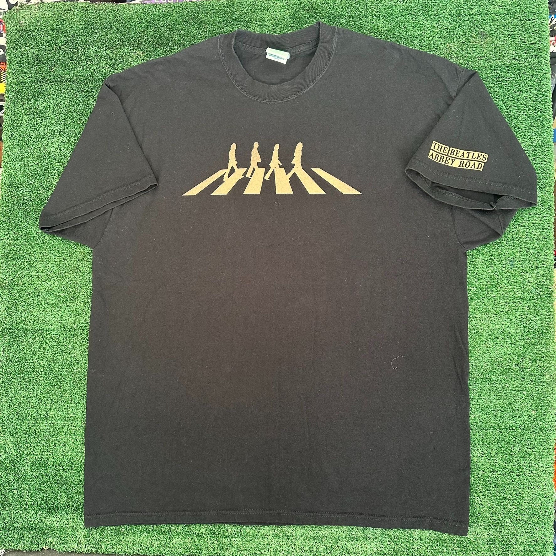 Band Tees Vintage Y2K The Beatles Abbey Road T-Shirt Black XXL Retro R Size US XL / EU 56 / 4 - 1 Thumbnail