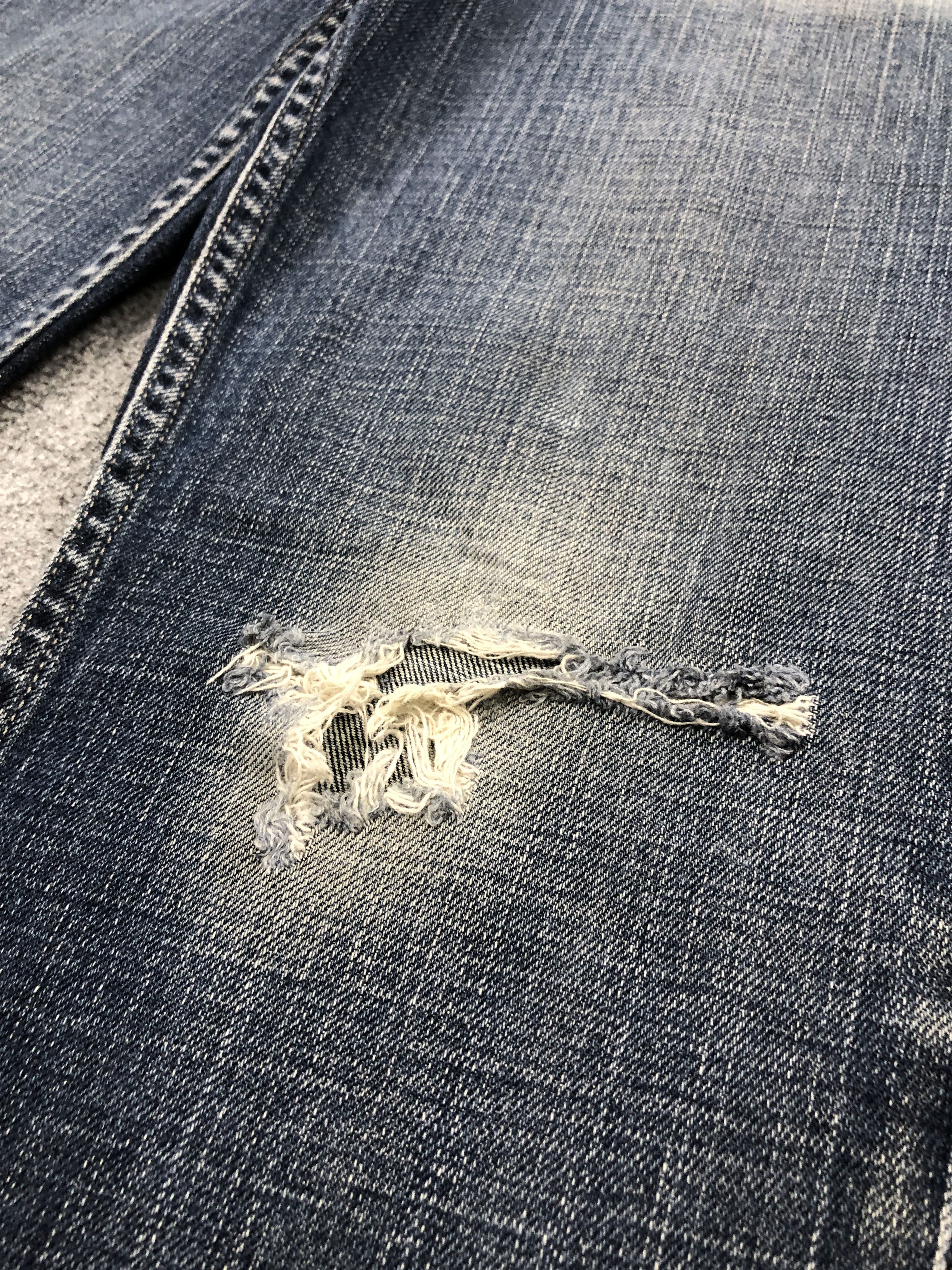 Levi's Distressed Vintage Levis 511 Blue Jeans DP2445 Size US 33 - 12 Thumbnail