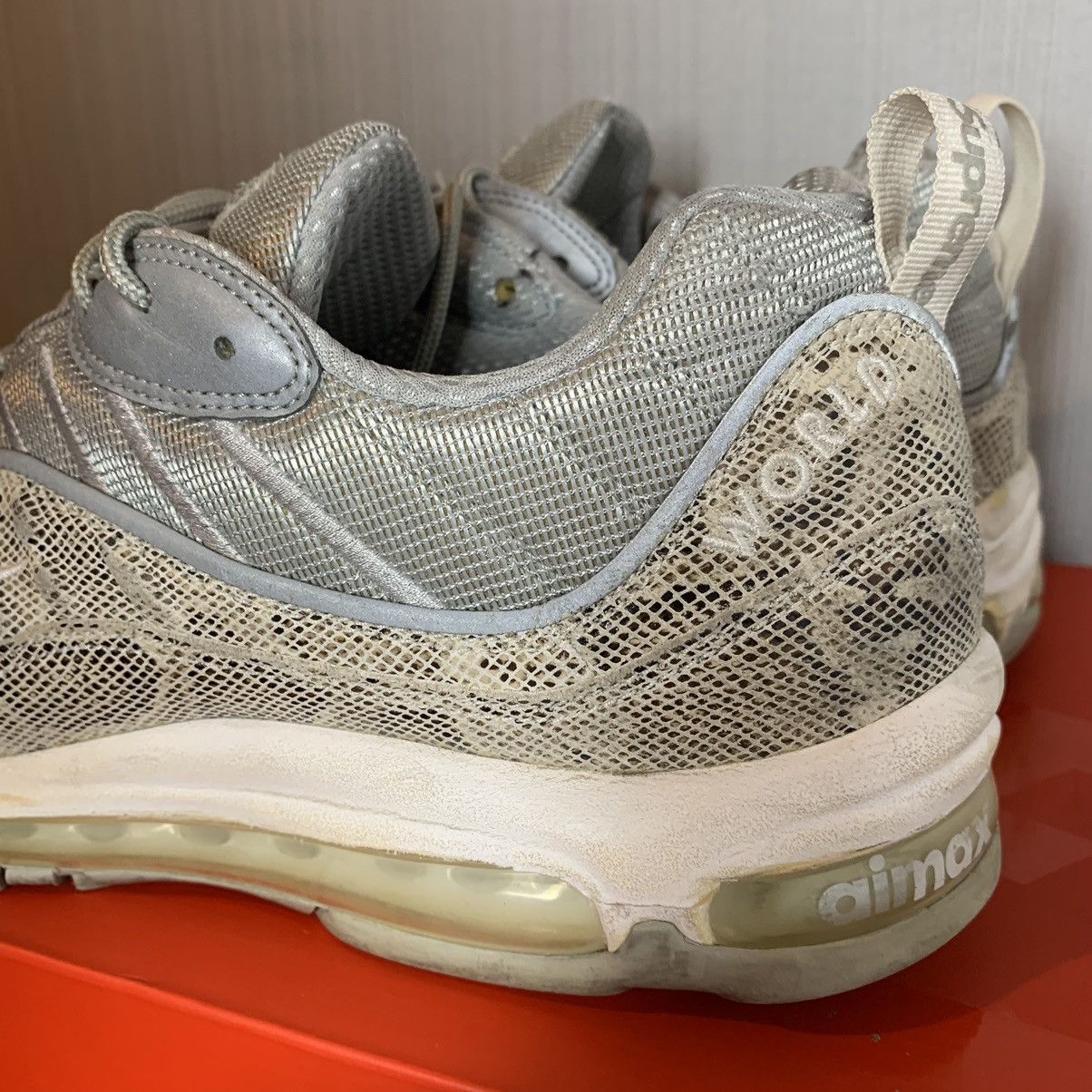 Nike × Supreme Supreme Nike Air Max 98 Snakeskin Size US 11.5 / EU 44-45 - 3 Thumbnail