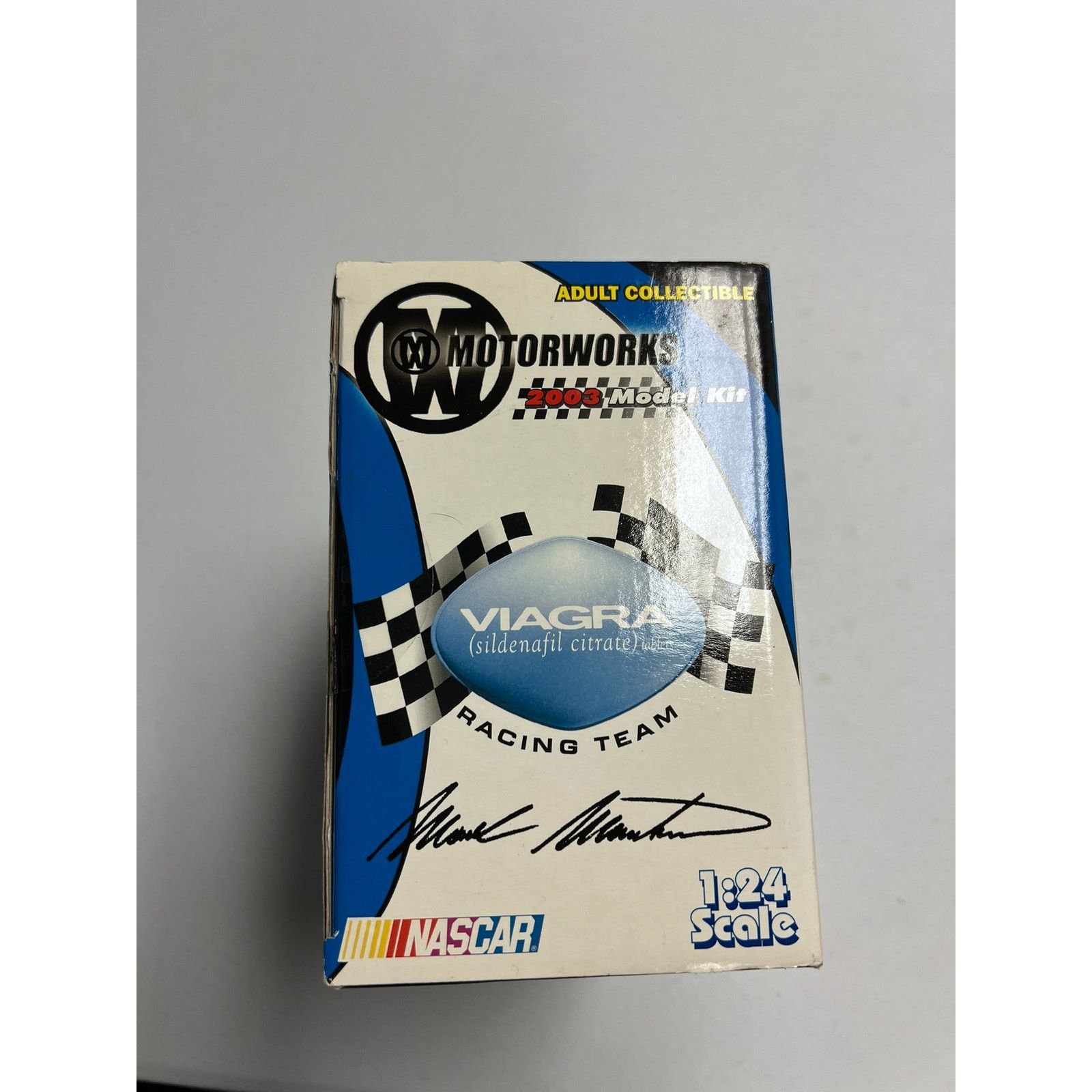 Vintage 2003 Die Cast Model Kit Mark Martin Release 1 Collector's Size ONE SIZE - 7 Thumbnail