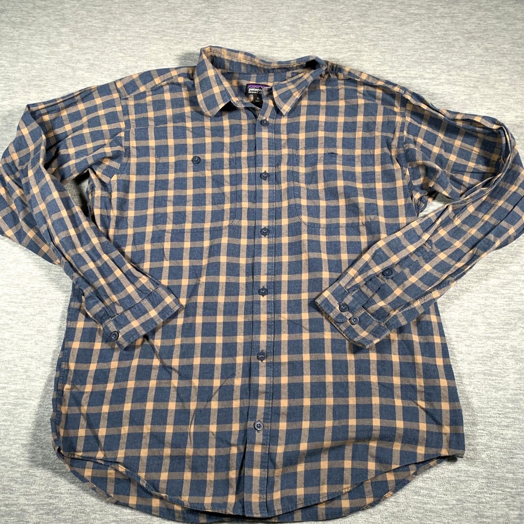 Patagonia Patagonia Shirt Mens L Blue Tan Plaid Organic Cotton Button Down Flannel Size US L / EU 52-54 / 3 - 2 Thumbnail